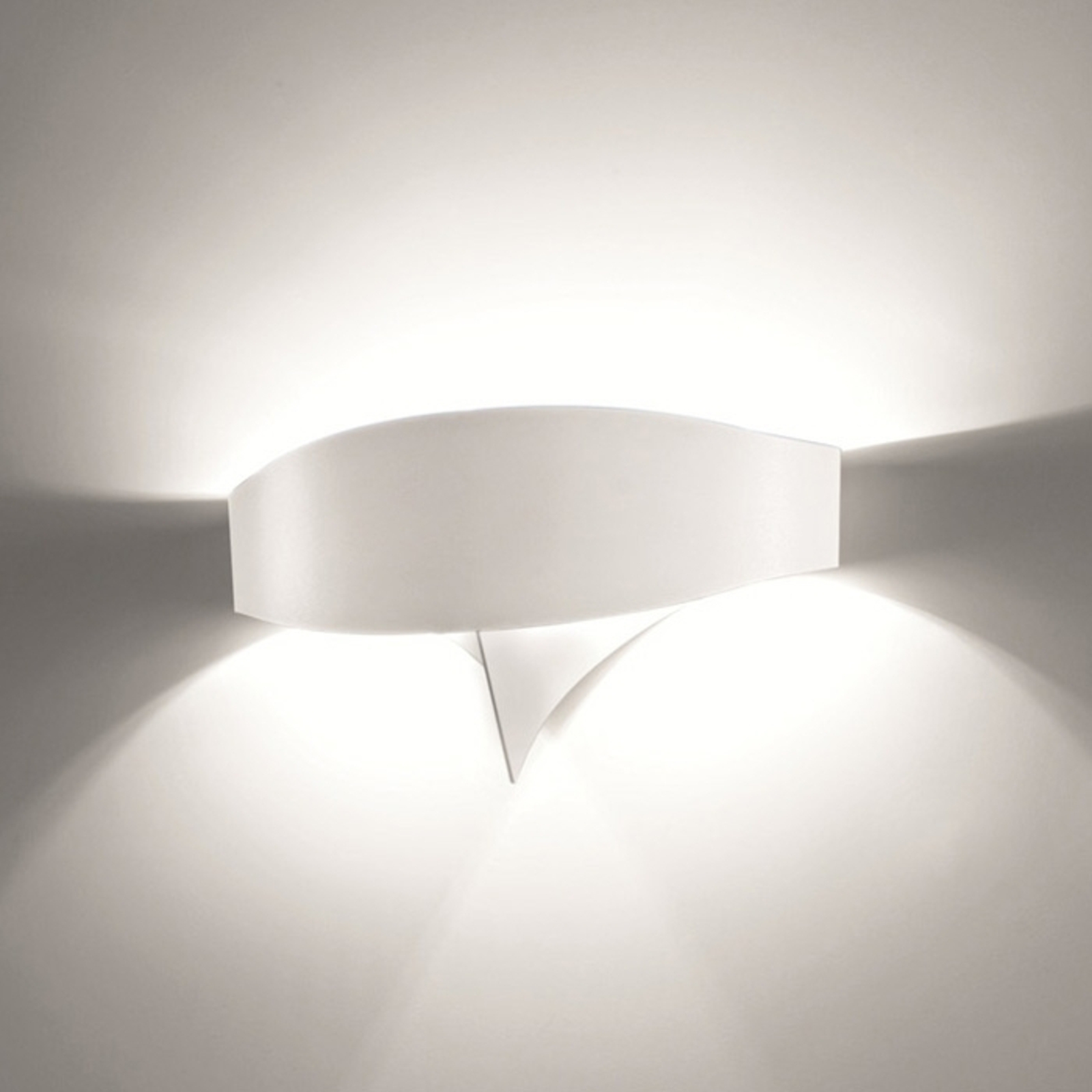Bijelo dizajnersko zidno svjetlo Scudo