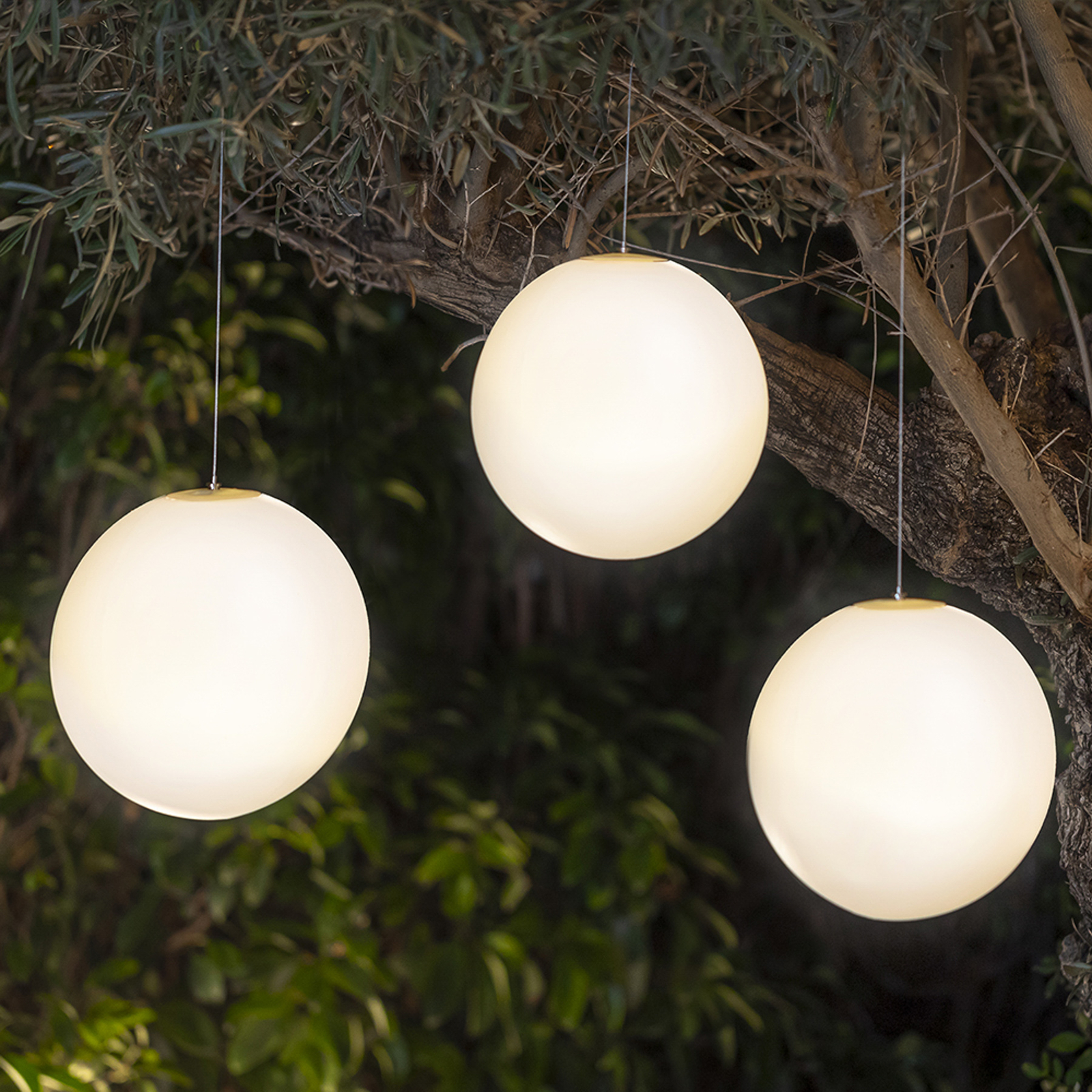 Newgarden Pianeta LED-pendel til utendørs bruk, Ø 35 cm