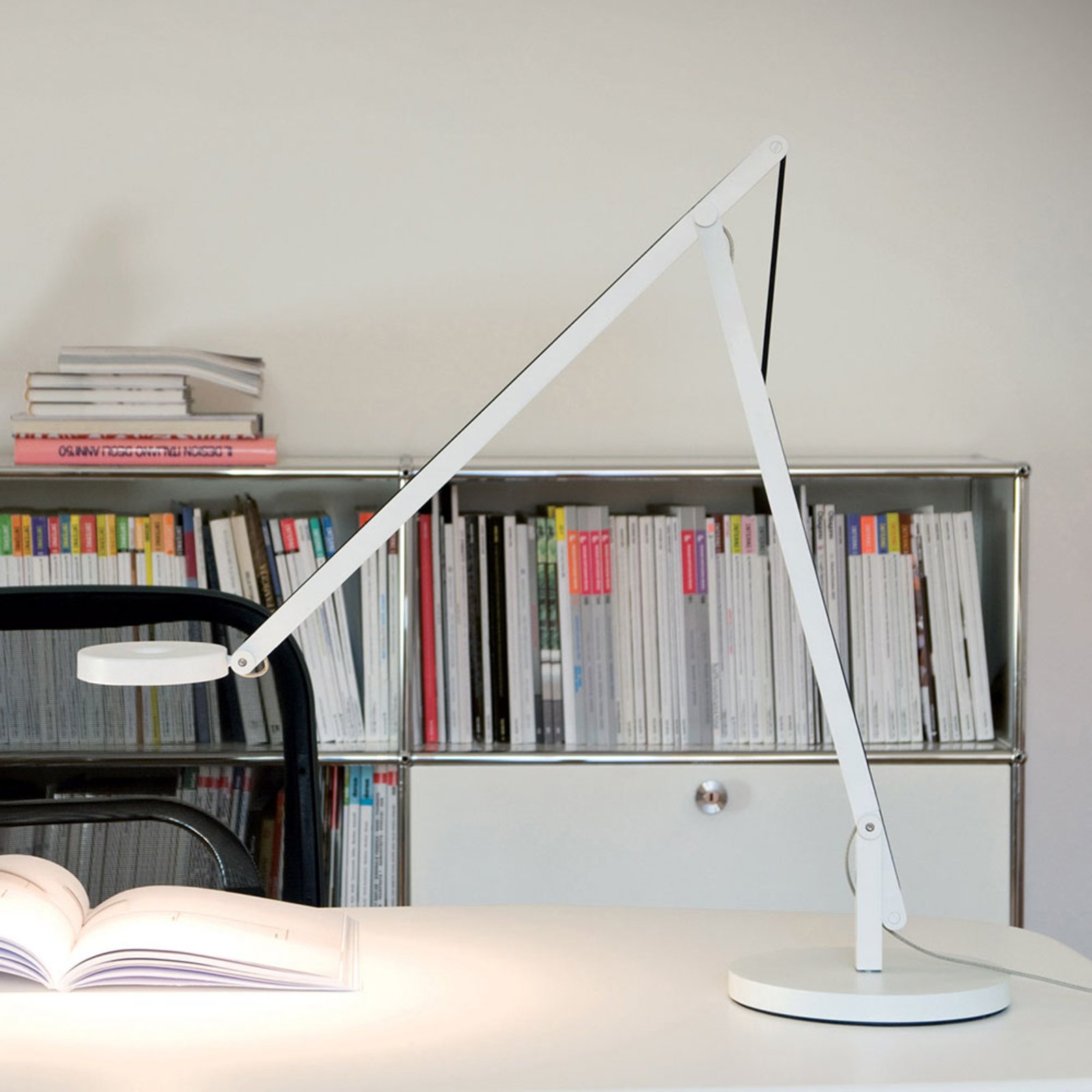 Rotaliana String Mini DTW table lamp Dimmable to Warm