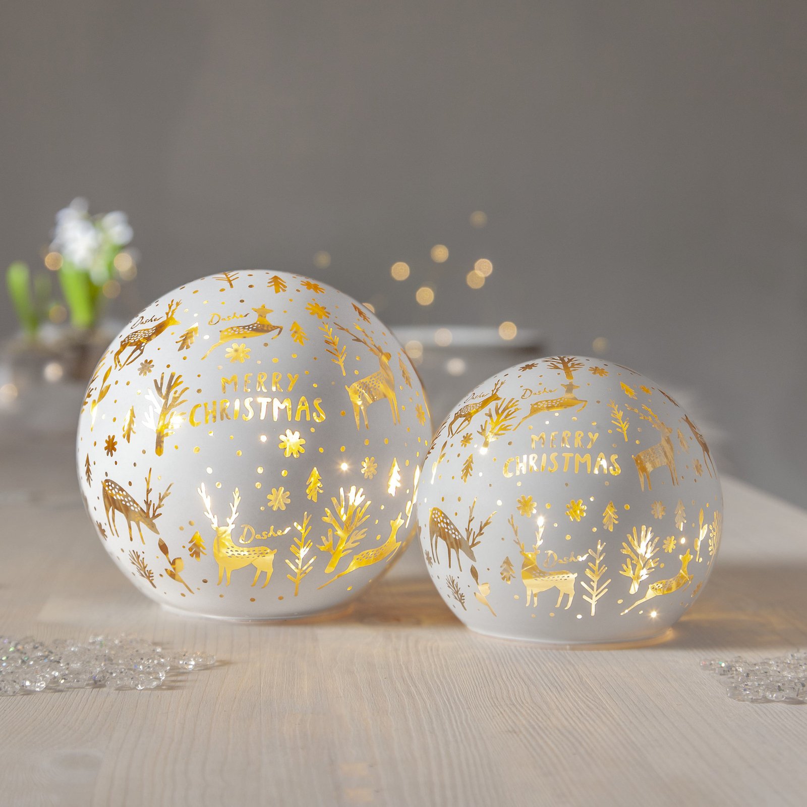 LED globe light Merry X-Mas Ø 12cm white glass battery operated