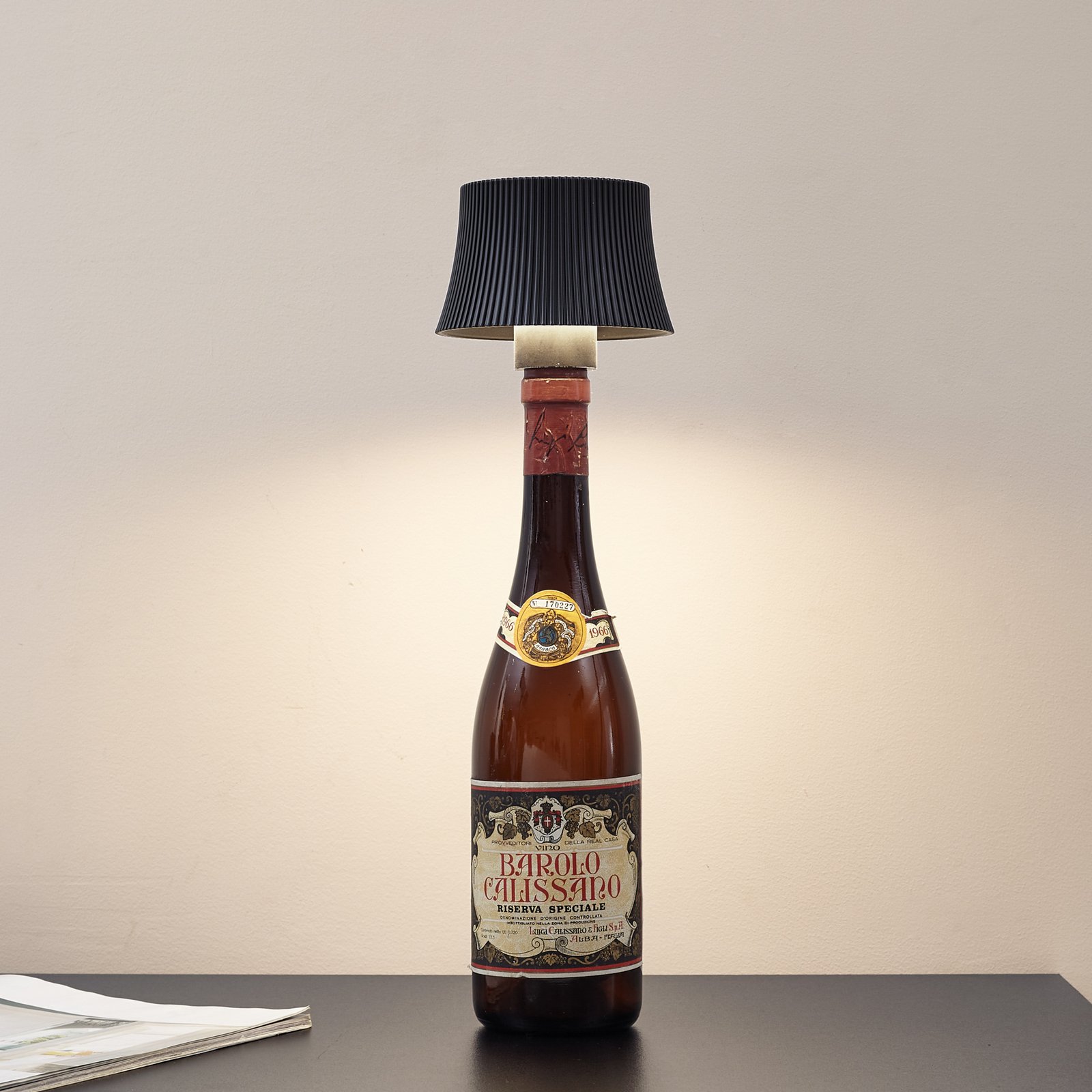 Lindby LED-Akkutischleuchte Linor, schwarz, USB, Touchdimmer