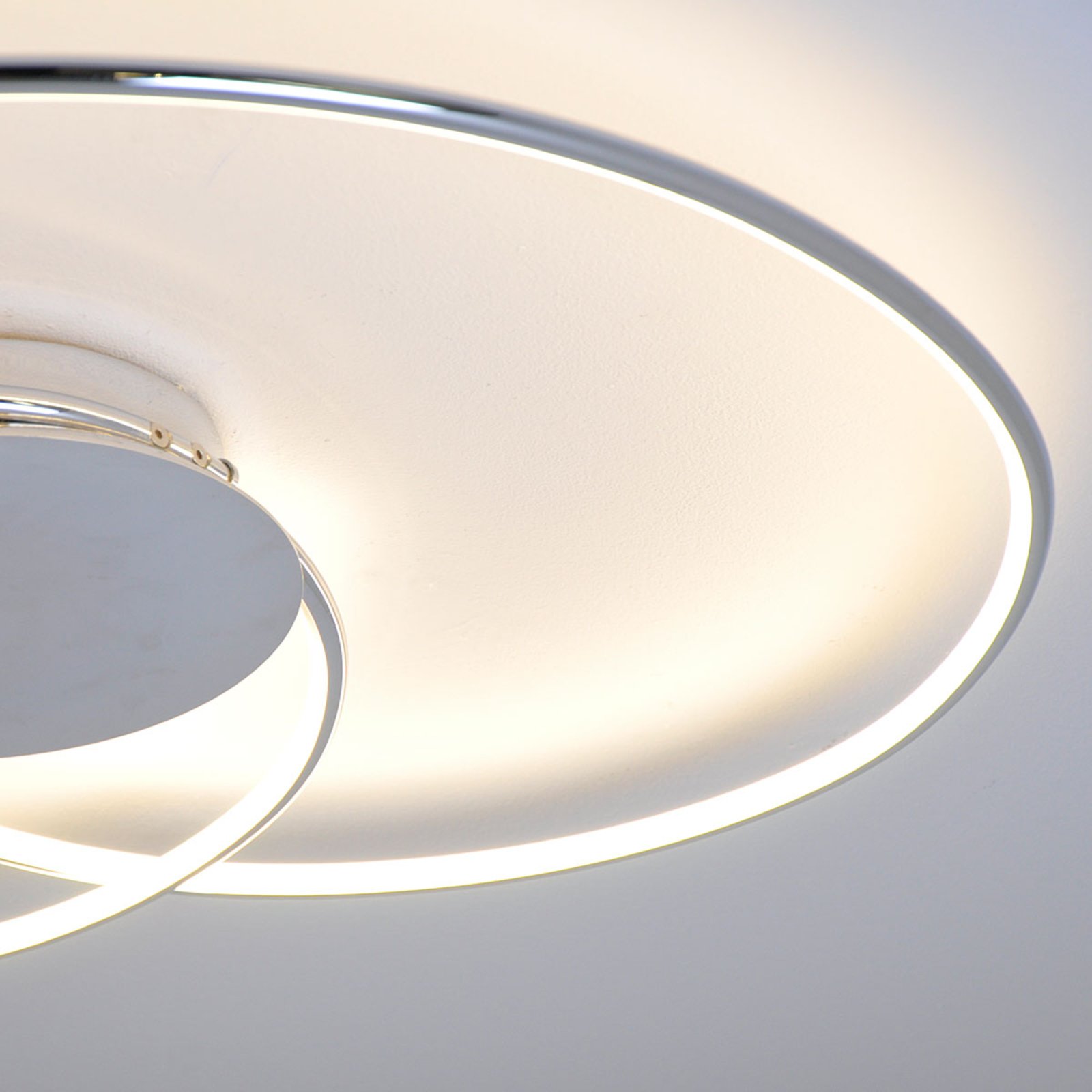 Joline LED mennyezeti lámpa, króm, 74 cm