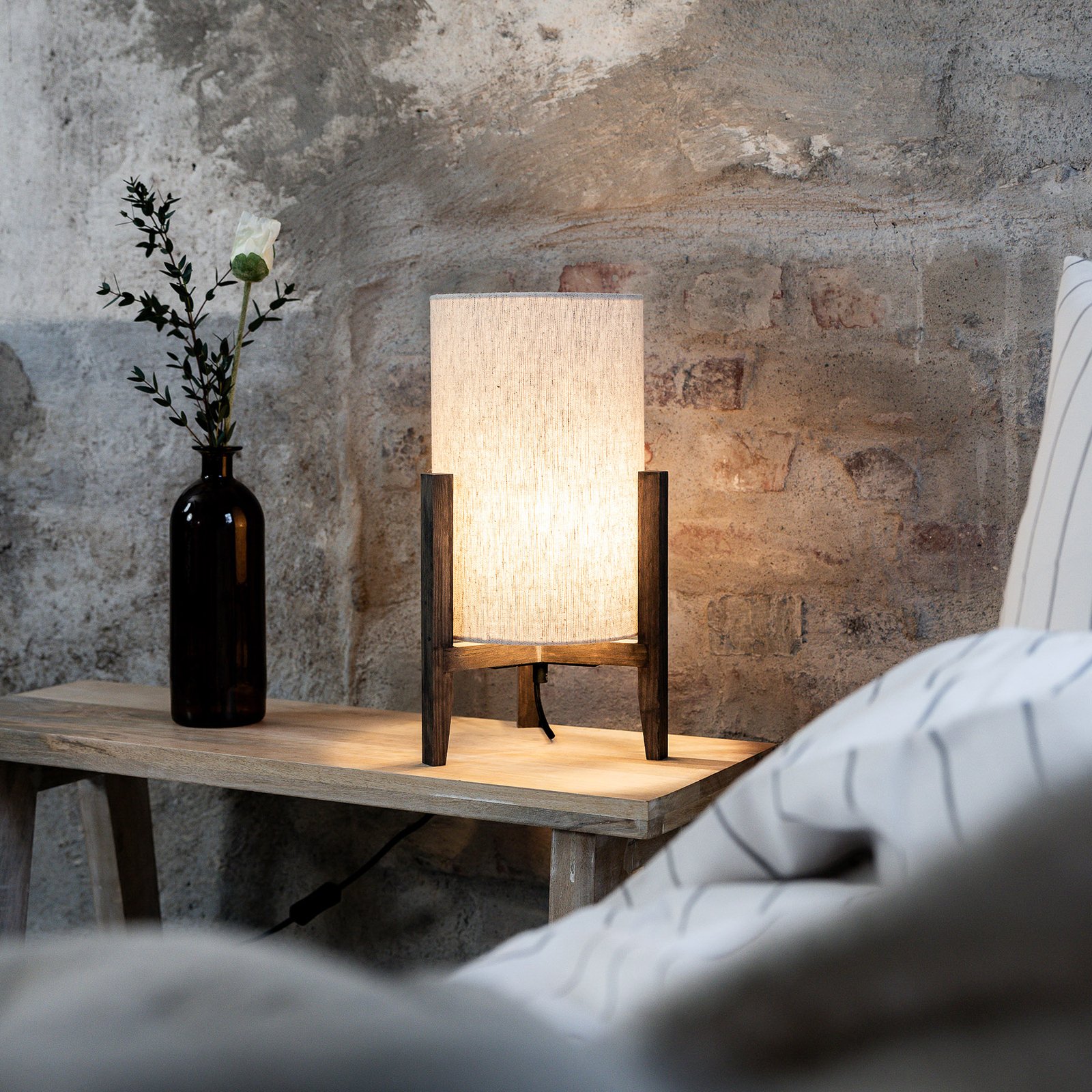 Eruca 1 Lampe de Table H39 Walnut/Beige - Markslöjd