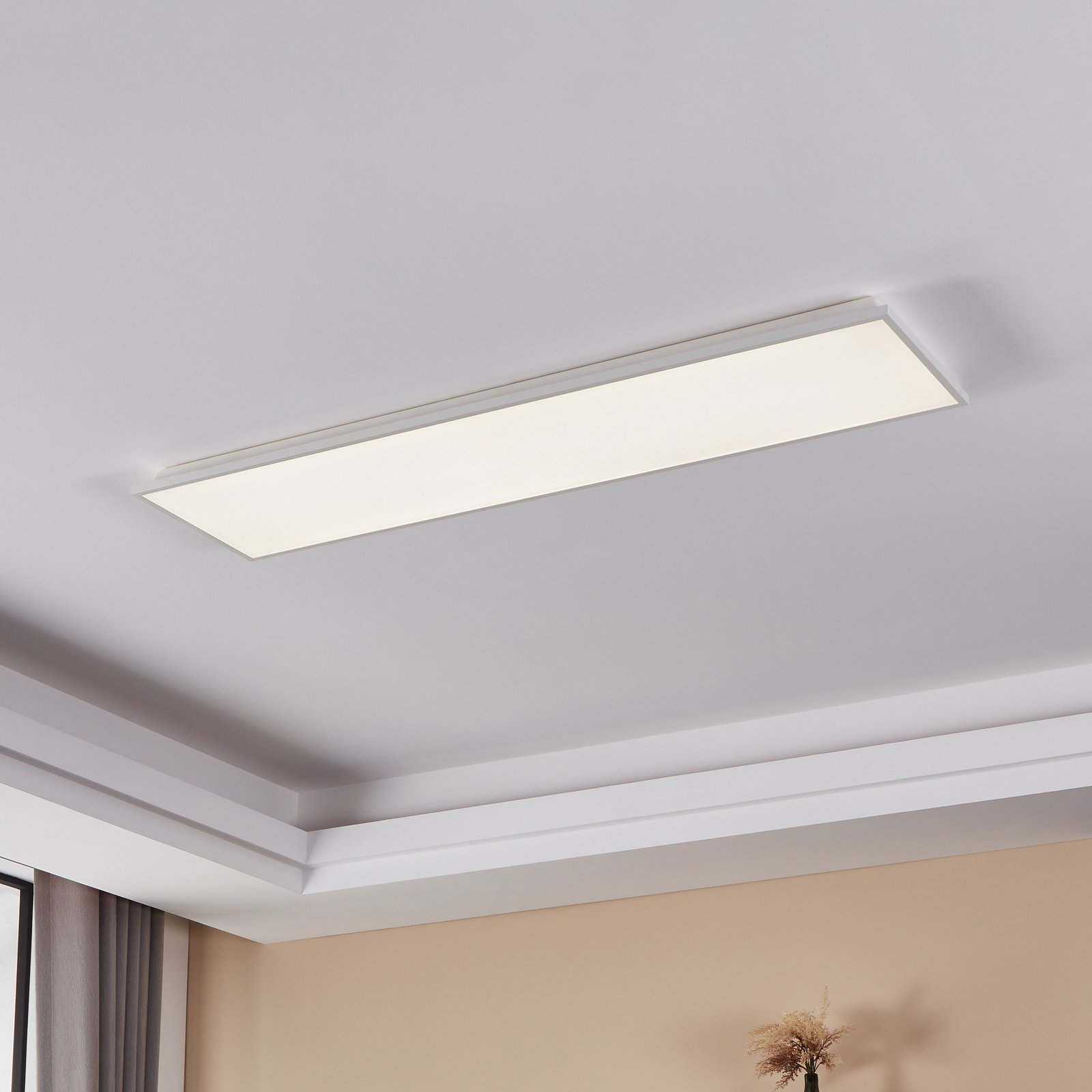 EGLO connect Herrora-Z LED-loftlampe, 120x30cm EGLO connect Herrora-Z LED-loftlampe, 120x30cm