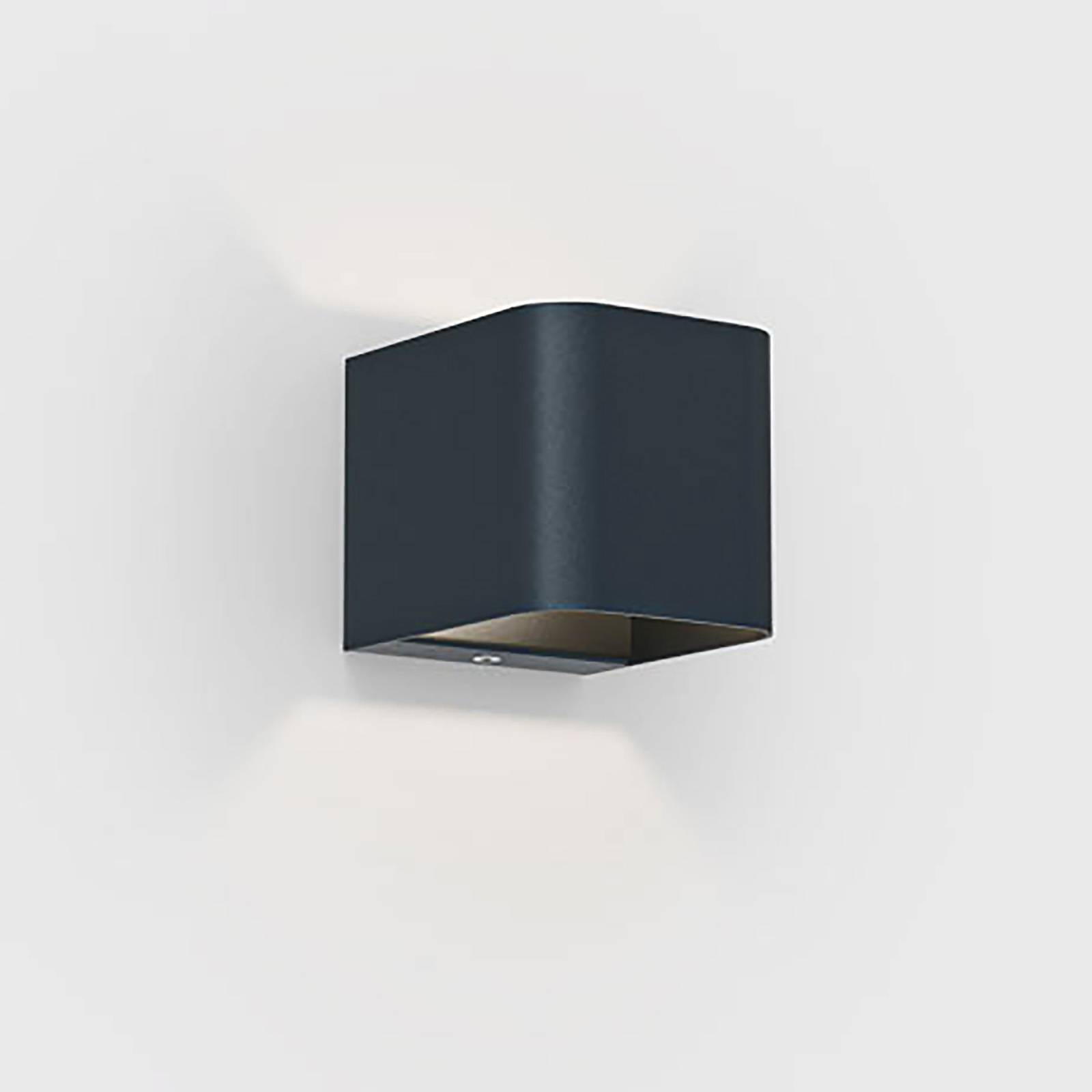 IP44.de Intro 2.0 LED-Außenwandleuchte, deep black