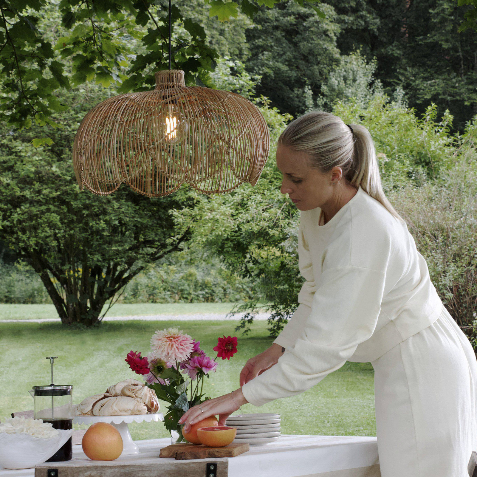 Suspension d'extérieur Belle, rotin naturel, Ø 53 cm, fiche IP44 Suspension d'extérieur Belle, rotin naturel, Ø 53 cm, fiche IP44