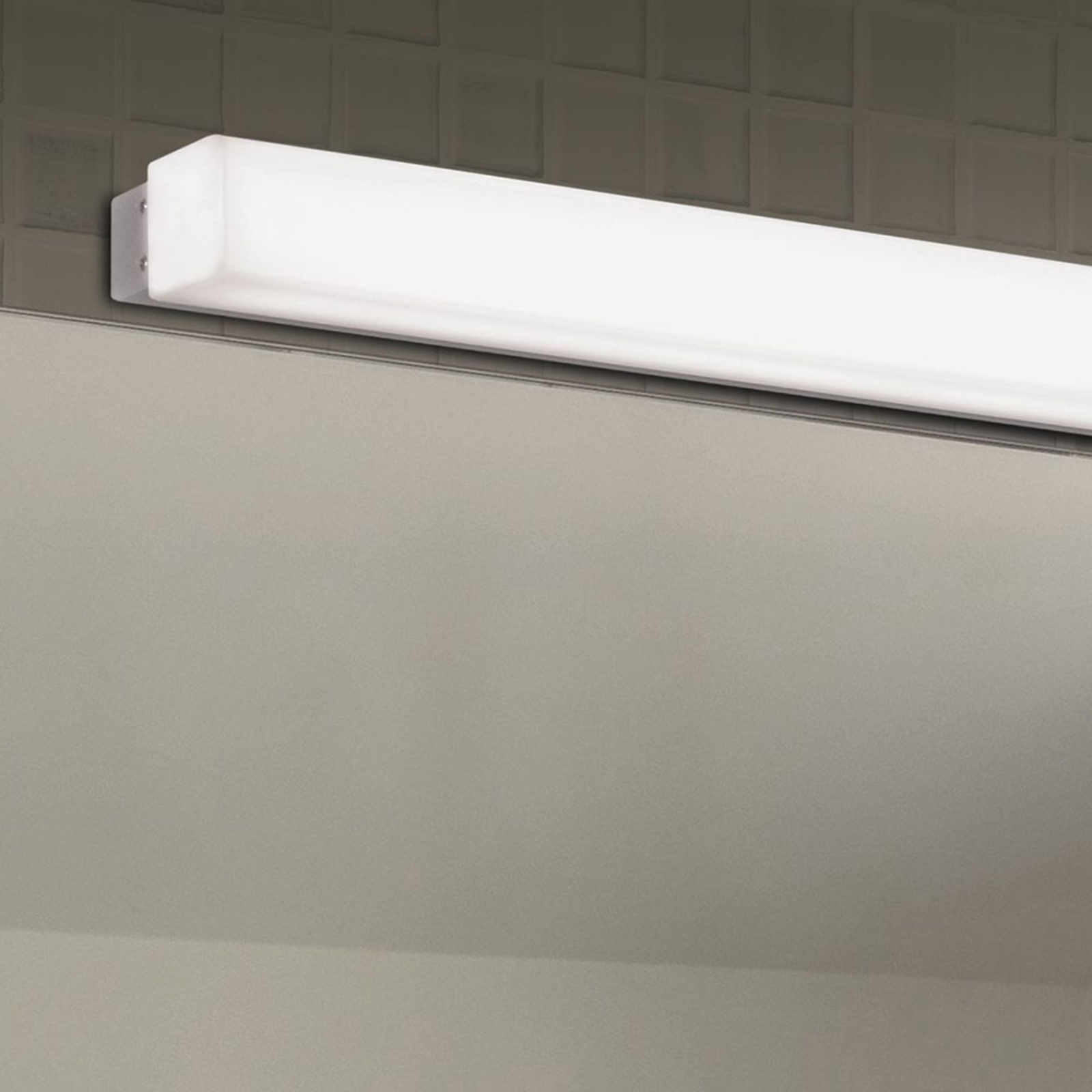 Applique per il bagno a LED Box, 3.000 K, larghezza 59 cm