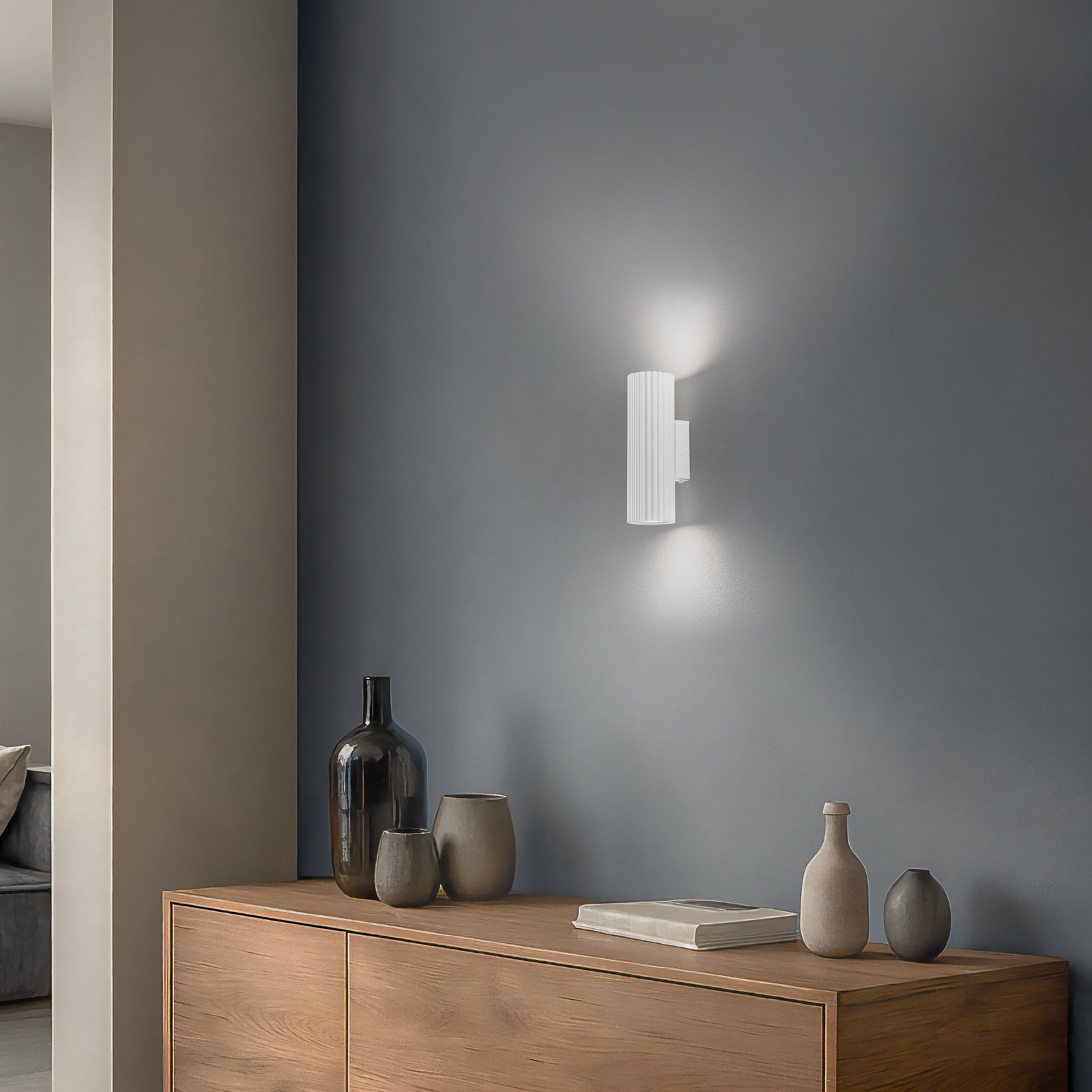 Carbon wall light, white, height 20 cm, aluminium, 2-bulb.