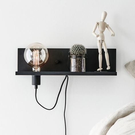 Modern vägglampa Multi USB - med laddningsport