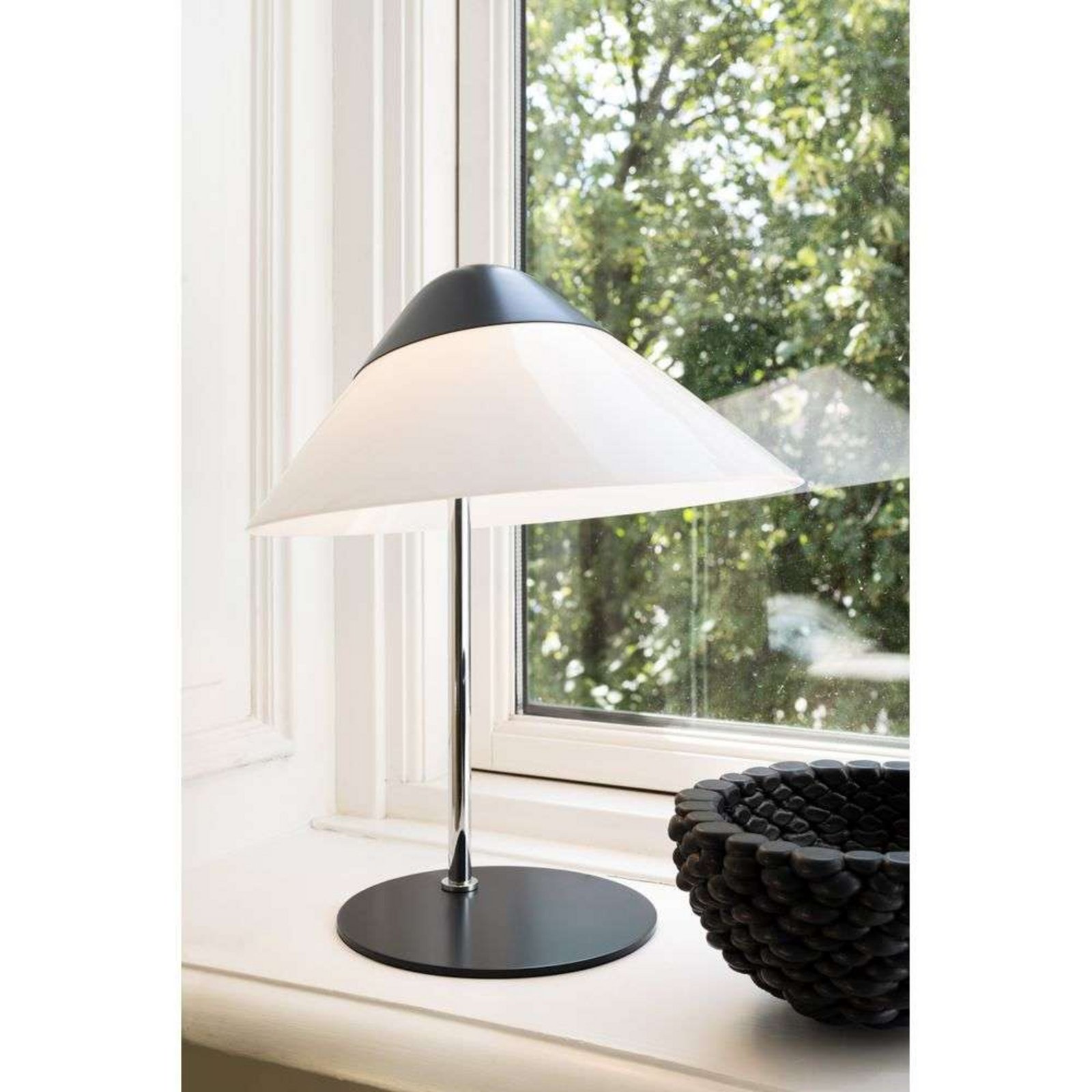 Opala Midi Table Lamp with Dimmer Black & Chrome - Pandul 