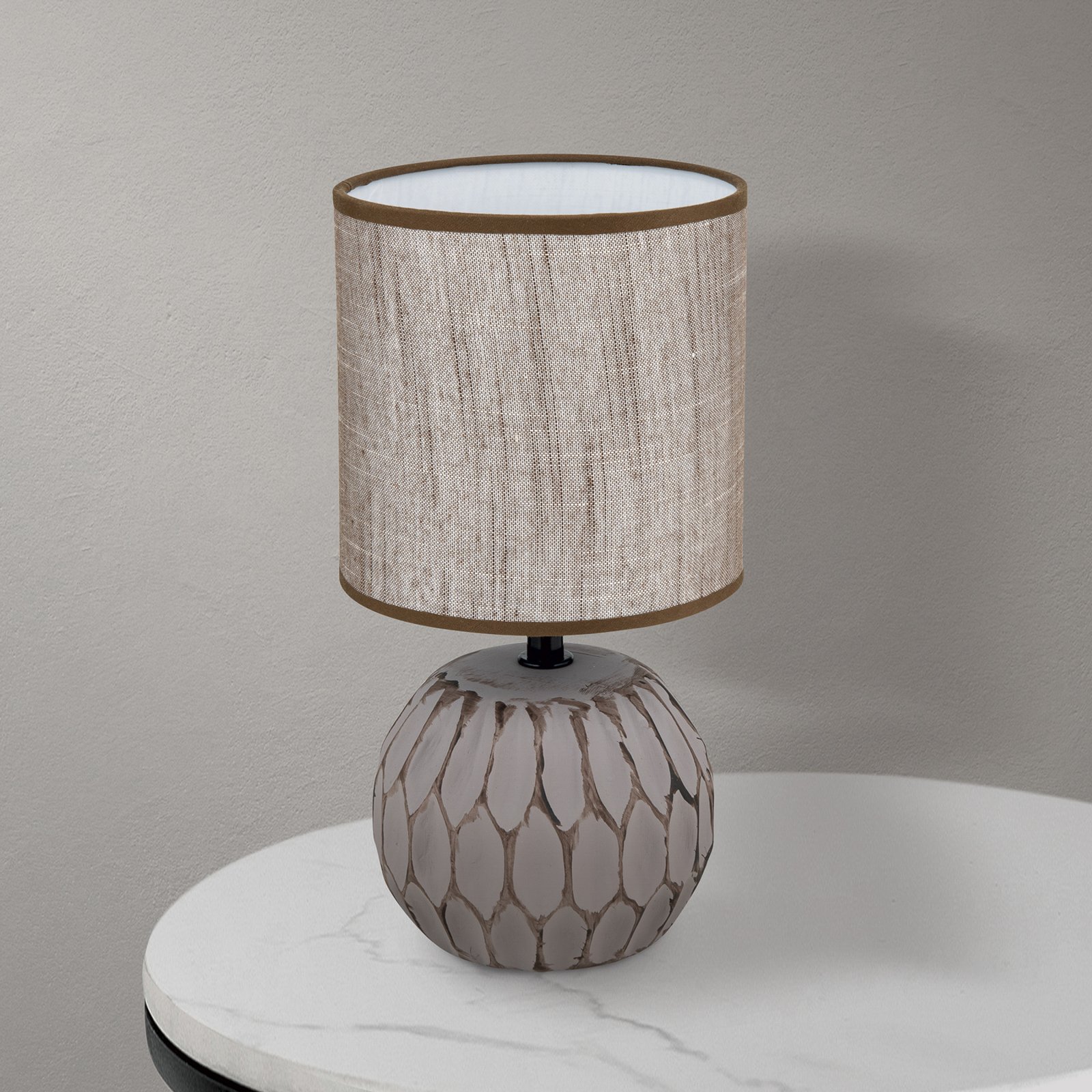 Pinia table lamp, brown, height 27.5 cm, ceramic/linen