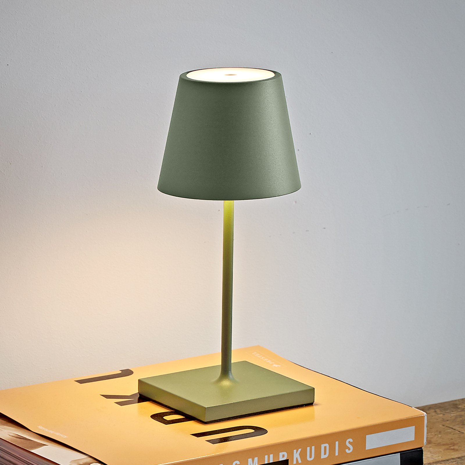 Lampe de table LED rechargeable Nuindie mini, ronde, USB-C, vert sauge