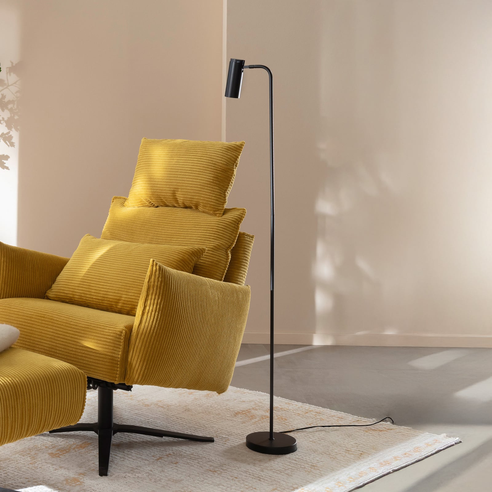 Gulvlampe RIK, svart, høyde 140 cm, metall, GU10-LED