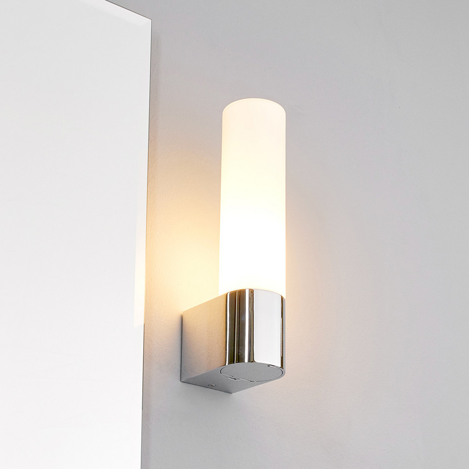 Lindby Melike Vägglampa Chrome/Satin, metallisk från Lindby