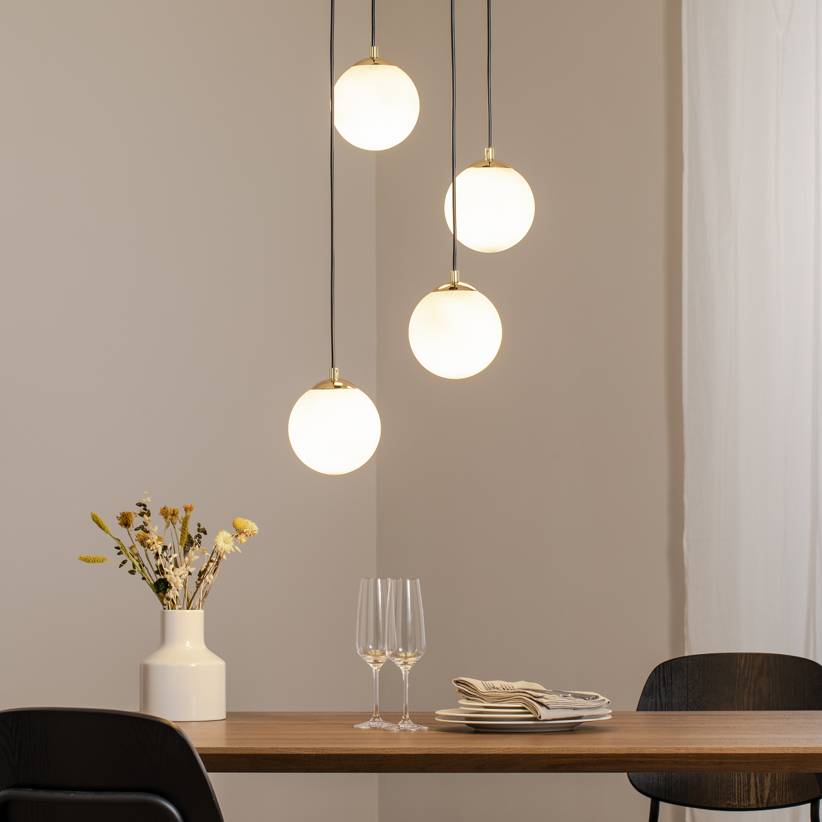 Lámpara colgante Glassy, 4 luces, redonda, negro/ópalo