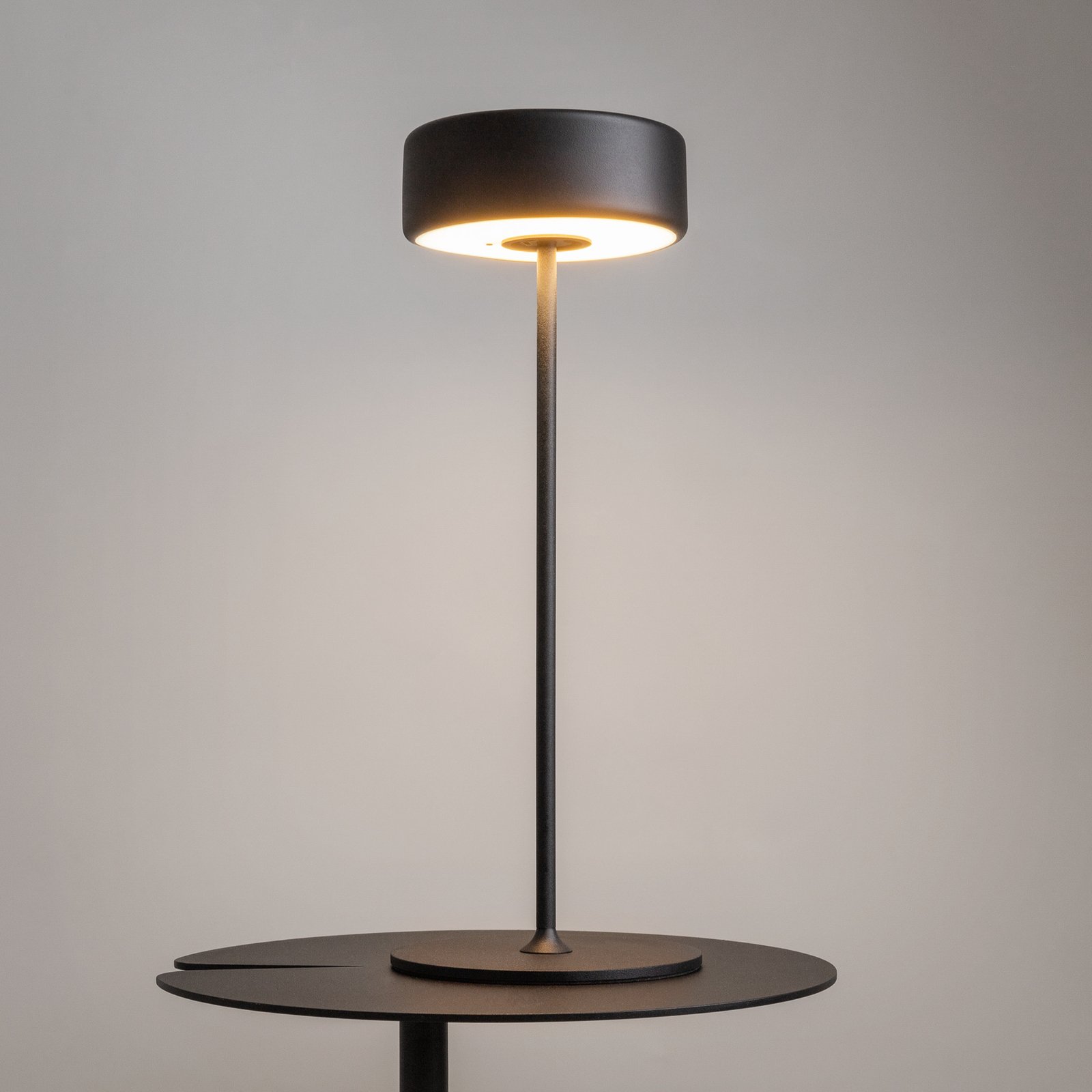 Maytoni LED rechargeable table lamp AI Collaboration, aluminium, black