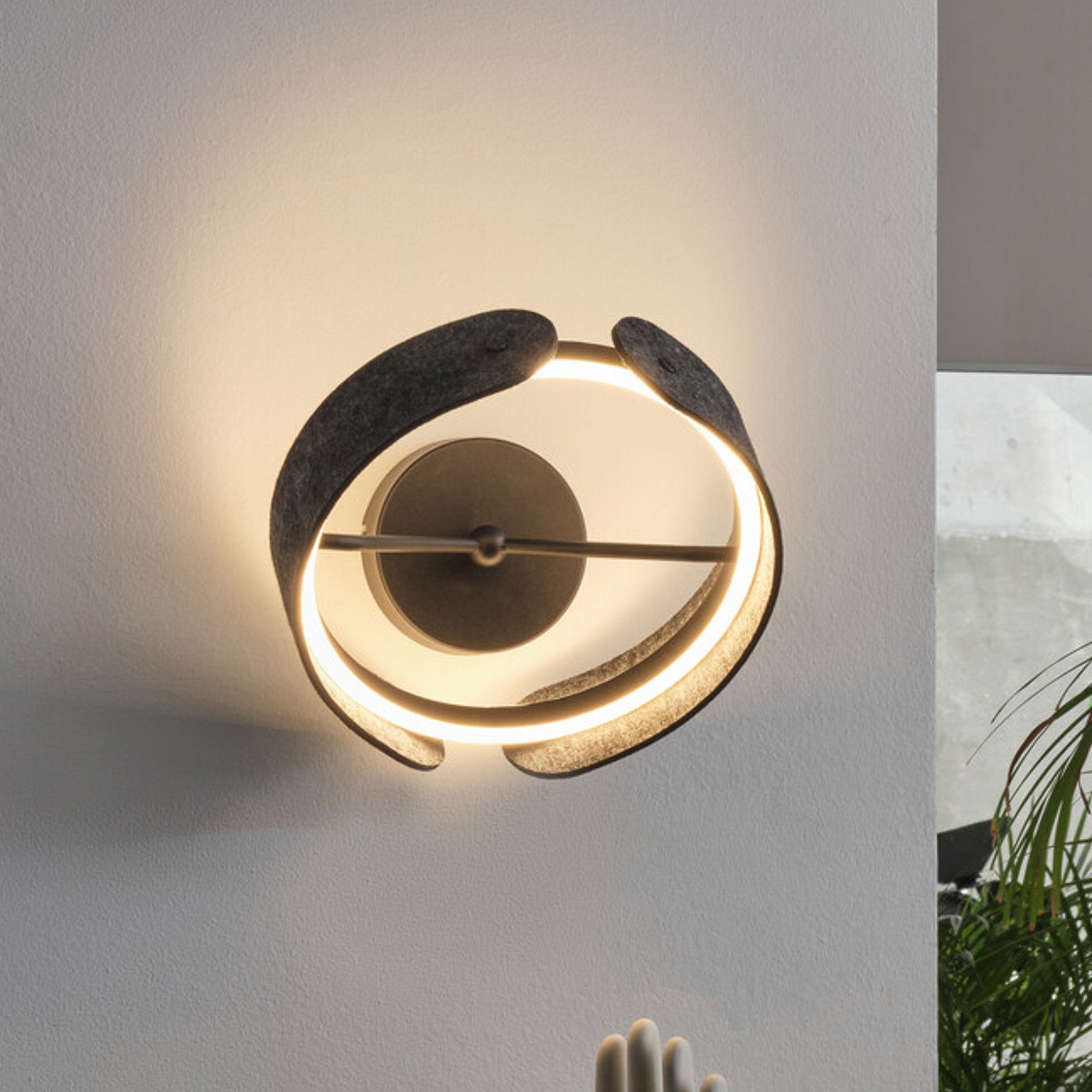 Aplică de perete LED OSRAM Decor Curve Felt gri pâslă 3.000 K - Camera de zi / sufragerie - Modern - gri închis - Țesătură / Textil