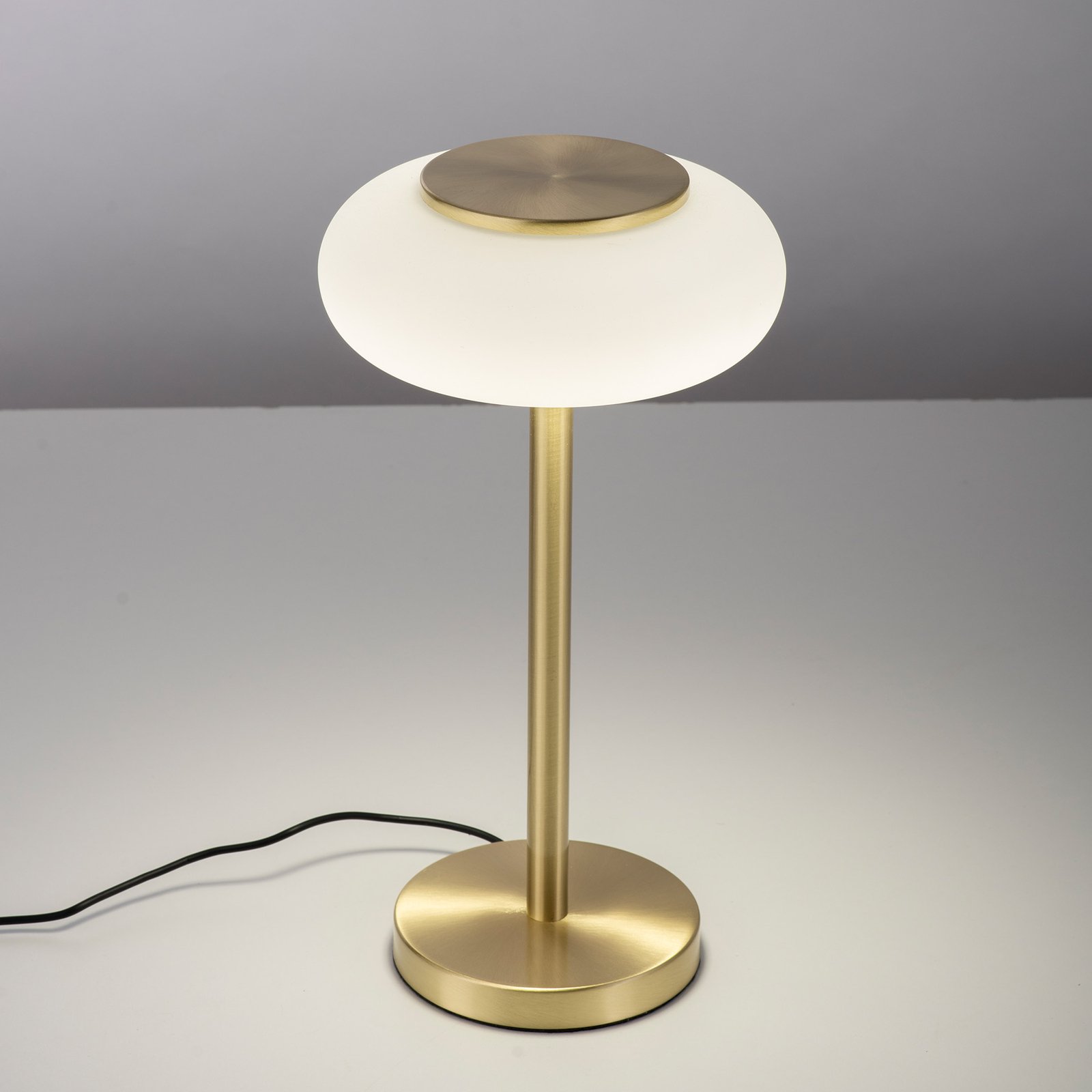 Paul Neuhaus Q-ETIENNE stolová LED lampa, mosadzná