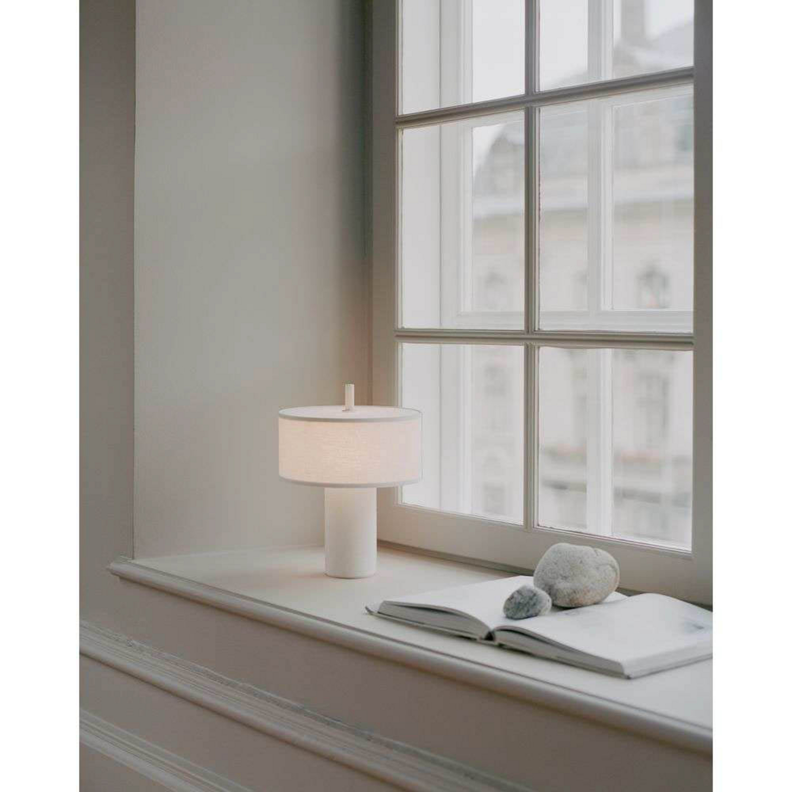 Margin Portable Bordslampa White Canvas - New Works