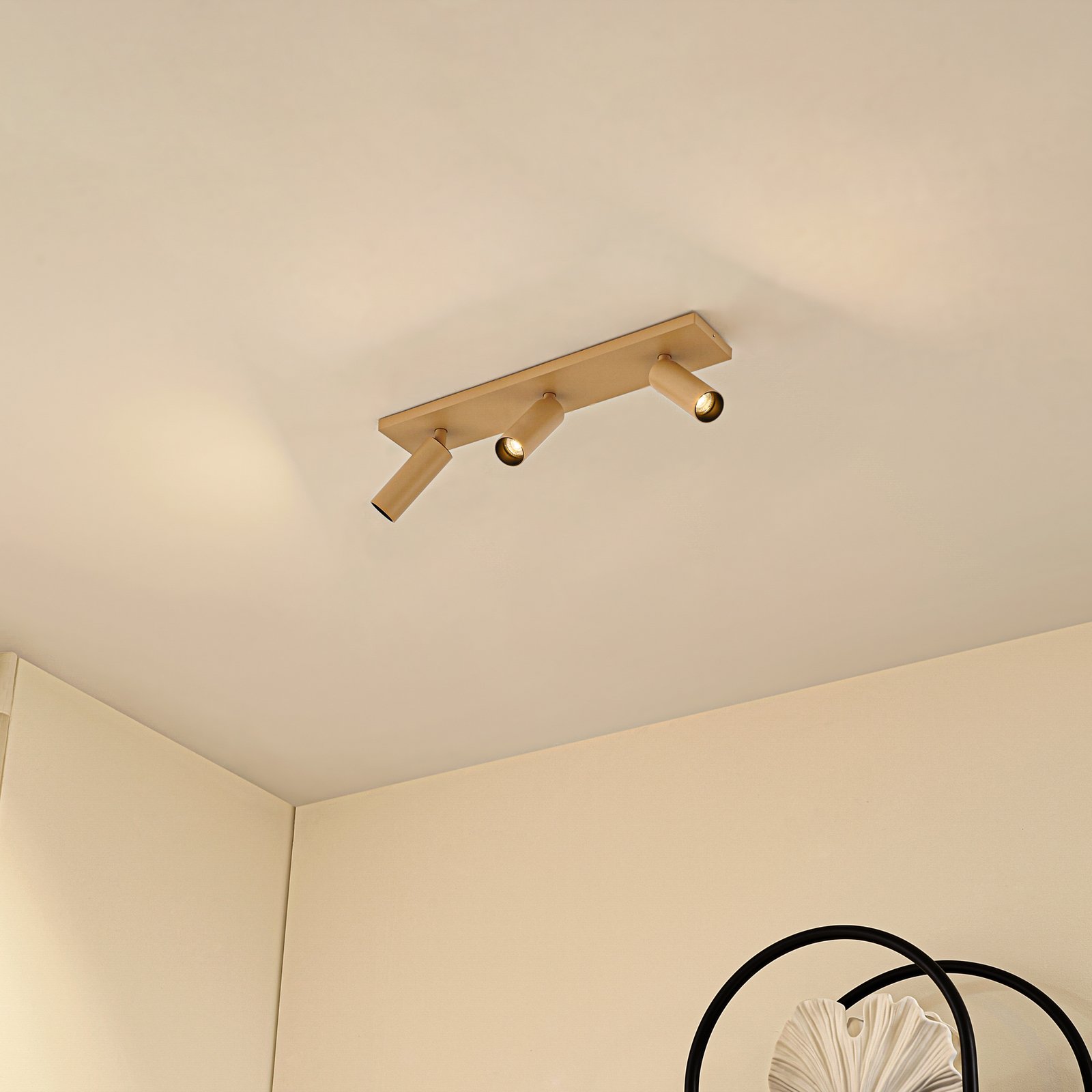 Arcchio Brinja Slim ceiling spotlight, brown, 3-bulb, GU10 MR11