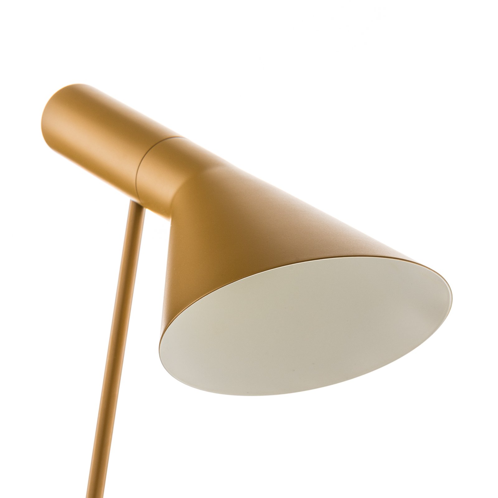 Louis Poulsen AJ - gulvlampe, okergul