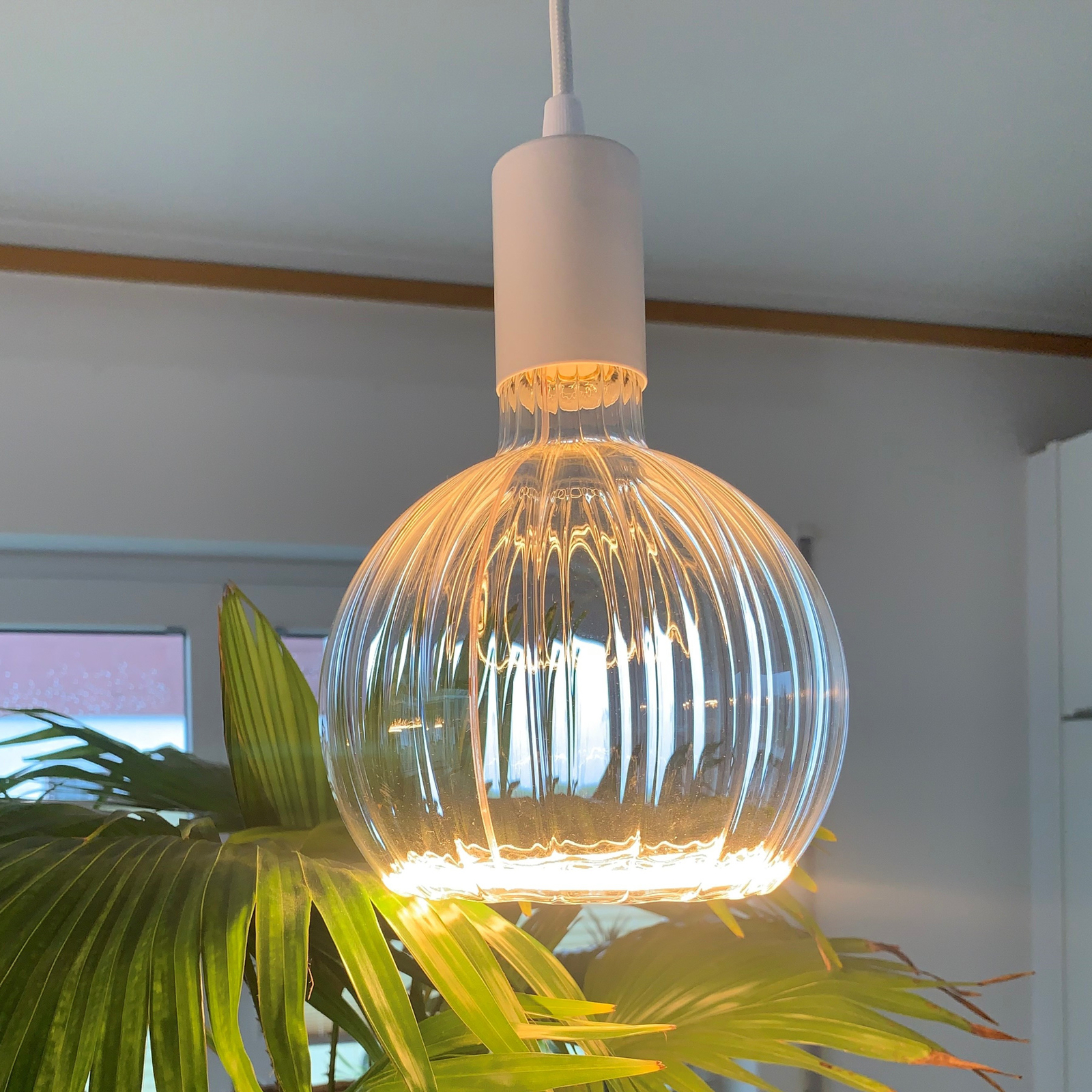SEGULA floating LED bulb G150 E27 4W straight gold