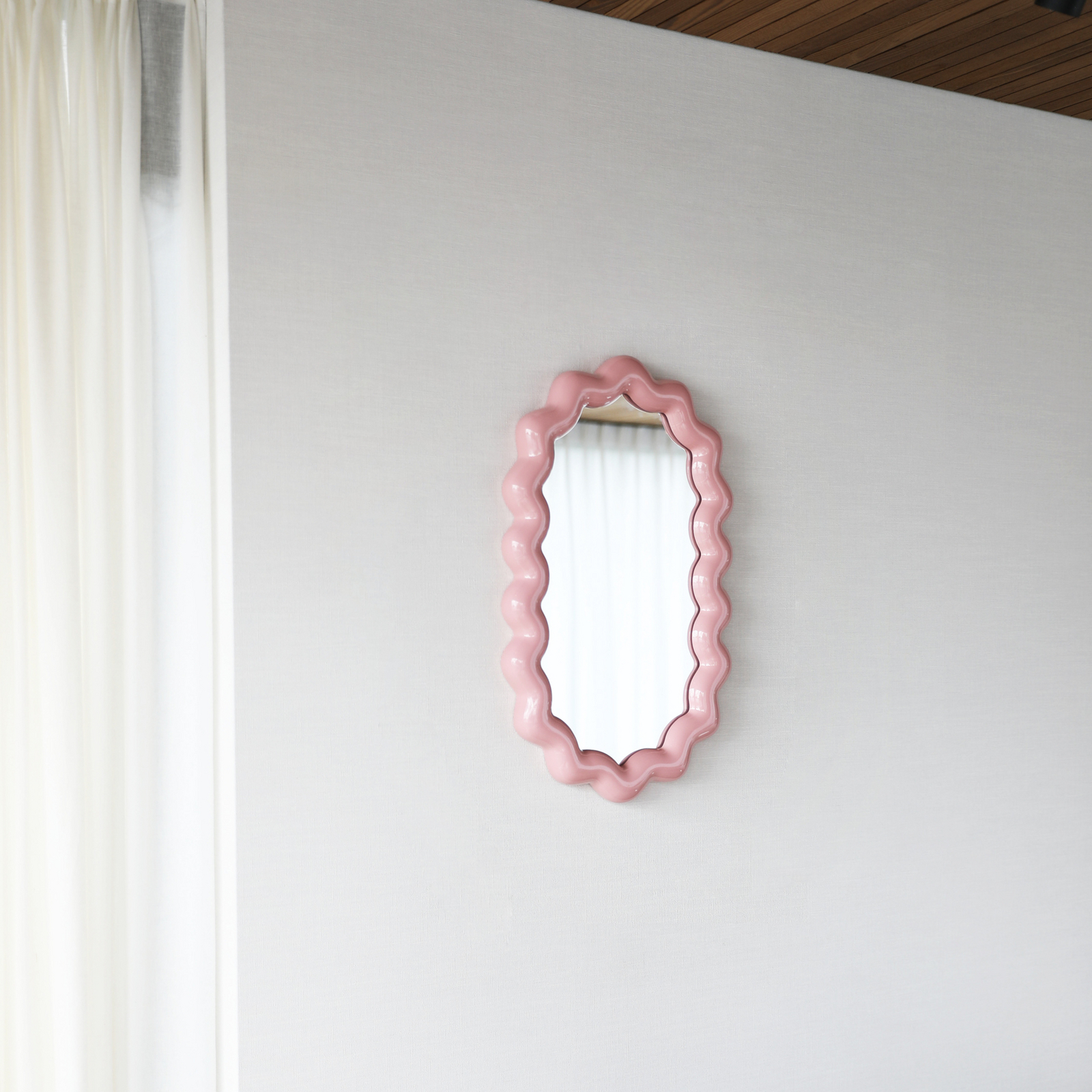 Miroir mural Zigzag Blush, rose, longueur 52,5 cm - &Klevering