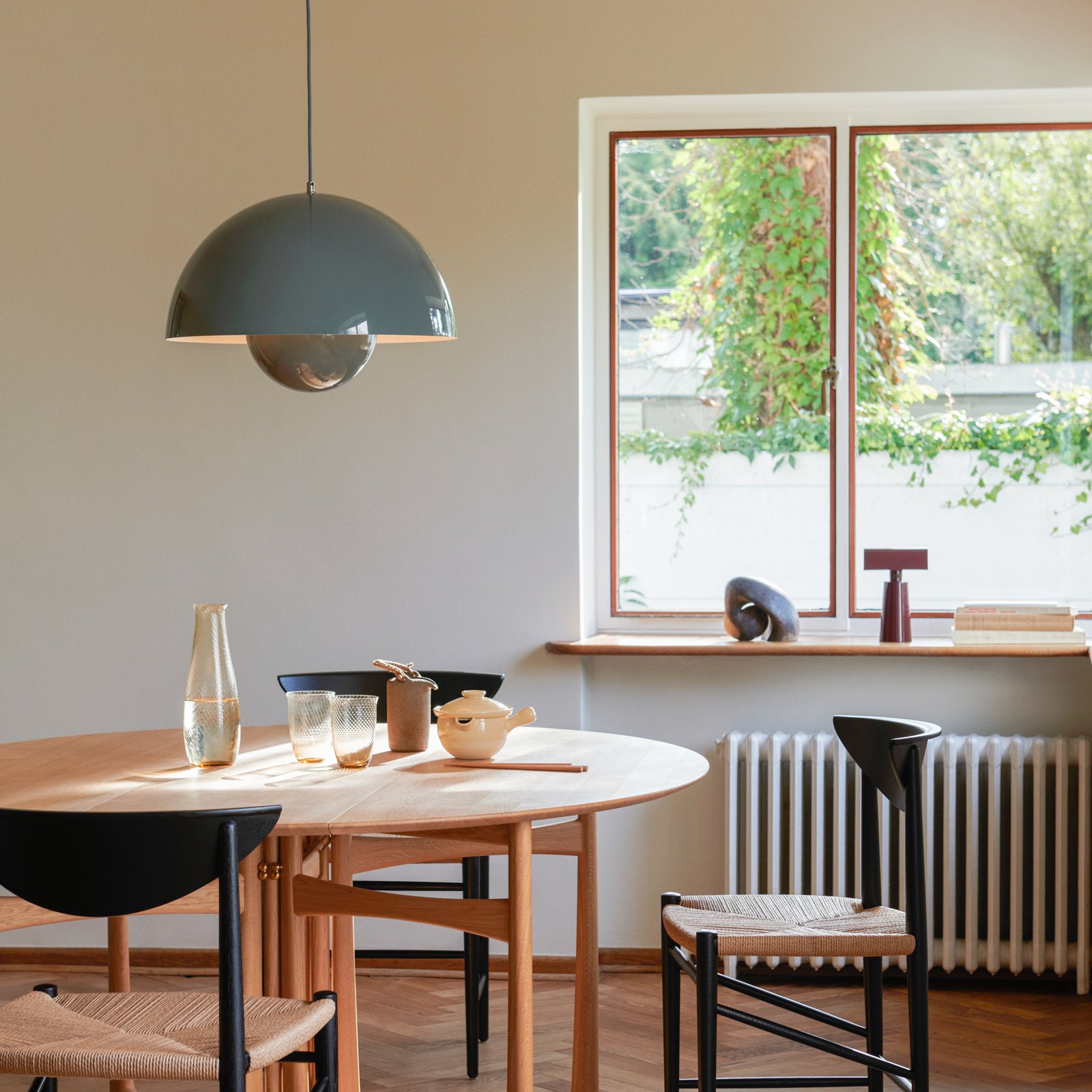 Závesné svietidlo Flowerpot VP2 kamennomodré - &Tradition