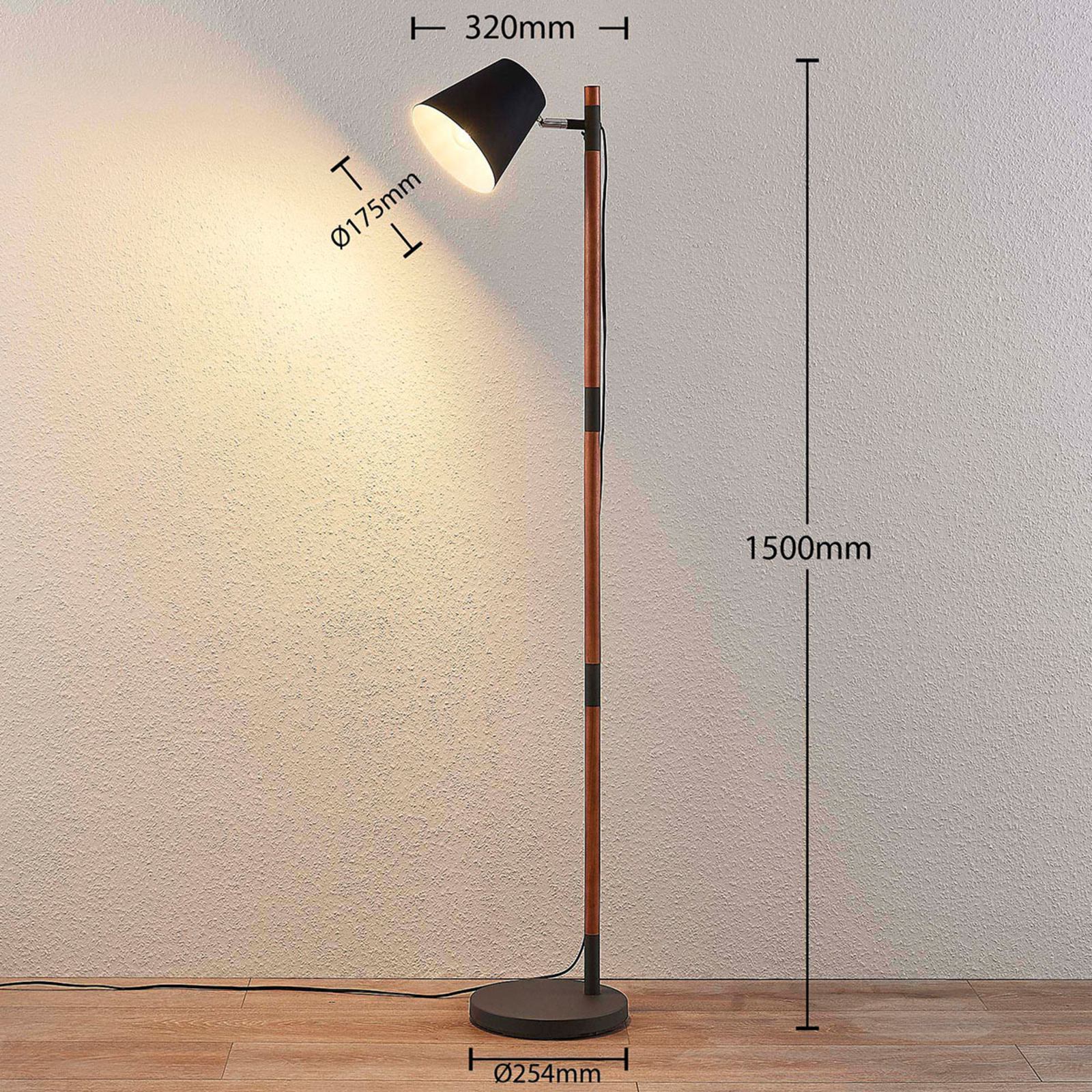 Lampa stojąca Birte, czarna z elementem drewnianym