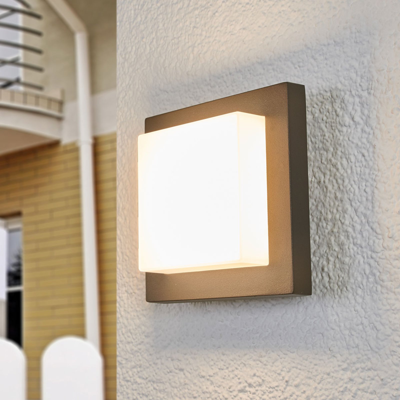 Celeste discreet LED outdoor wall light