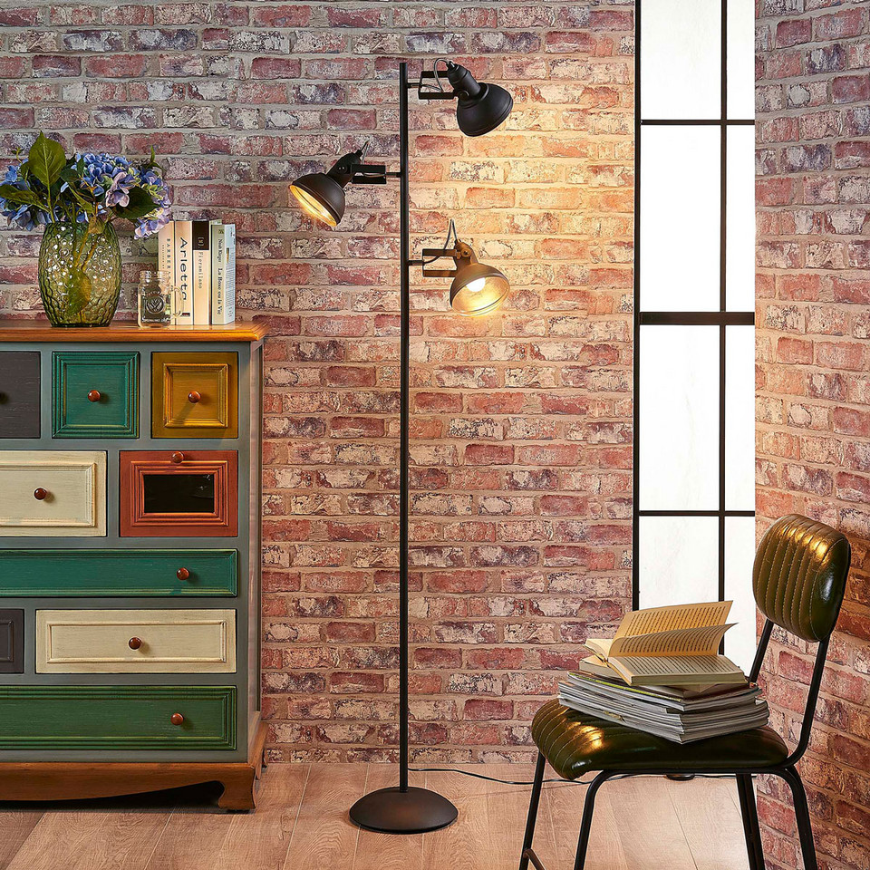 Lindby Lilly Golvlampa, svart från Lindby