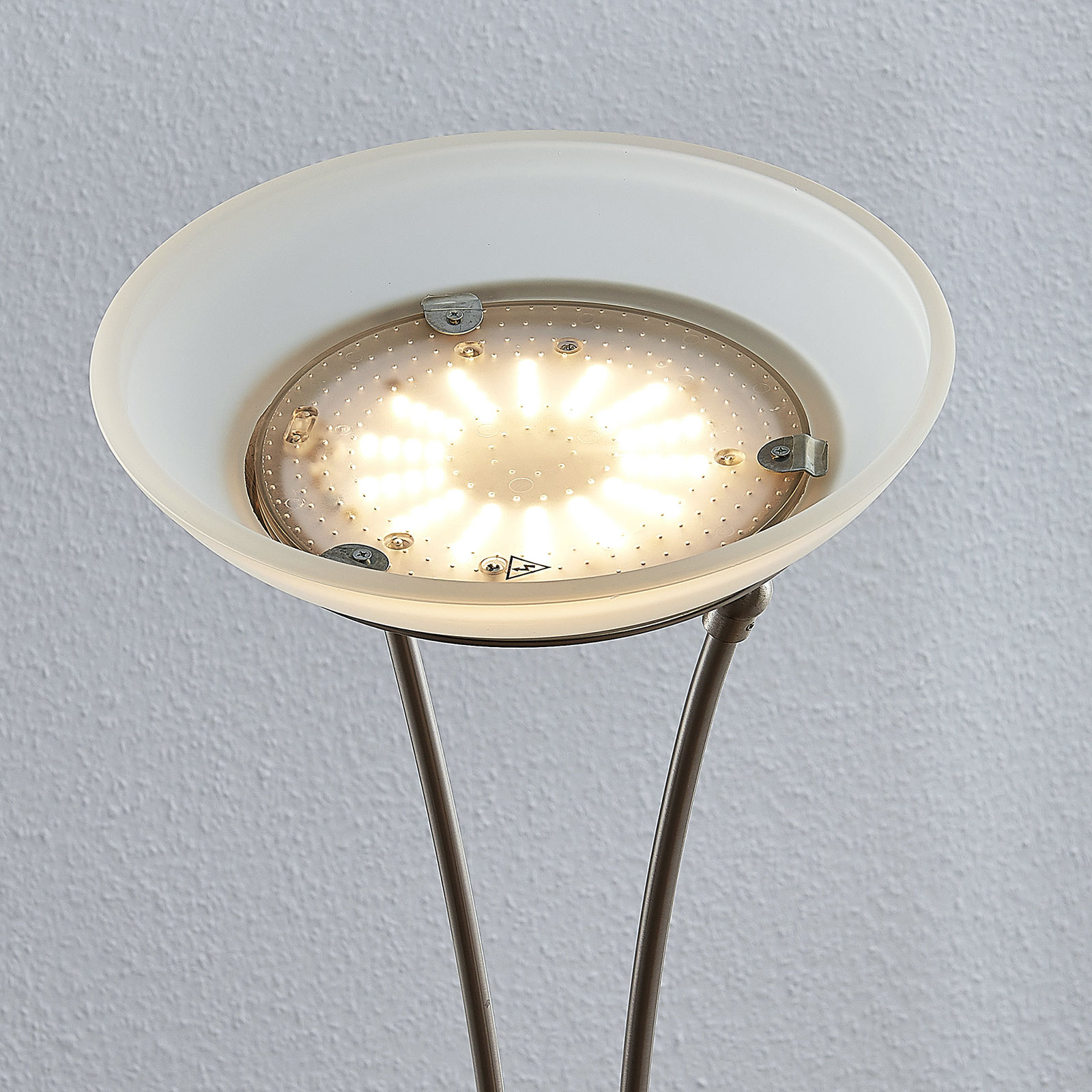 LED stojací lampa Amadou, čtecí světlo, nikl