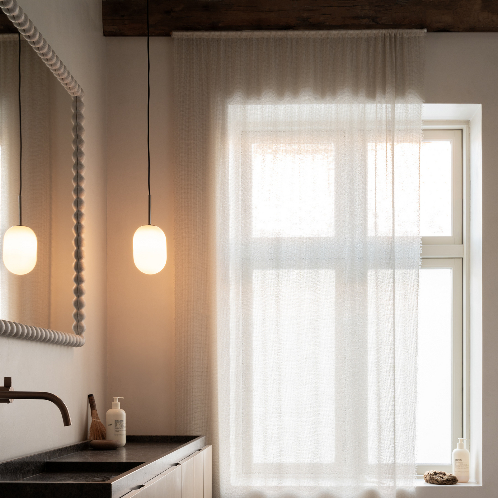 Noor Hängeleuchte, Ø 12 cm, opal/schwarz, Glas - Watt & Veke