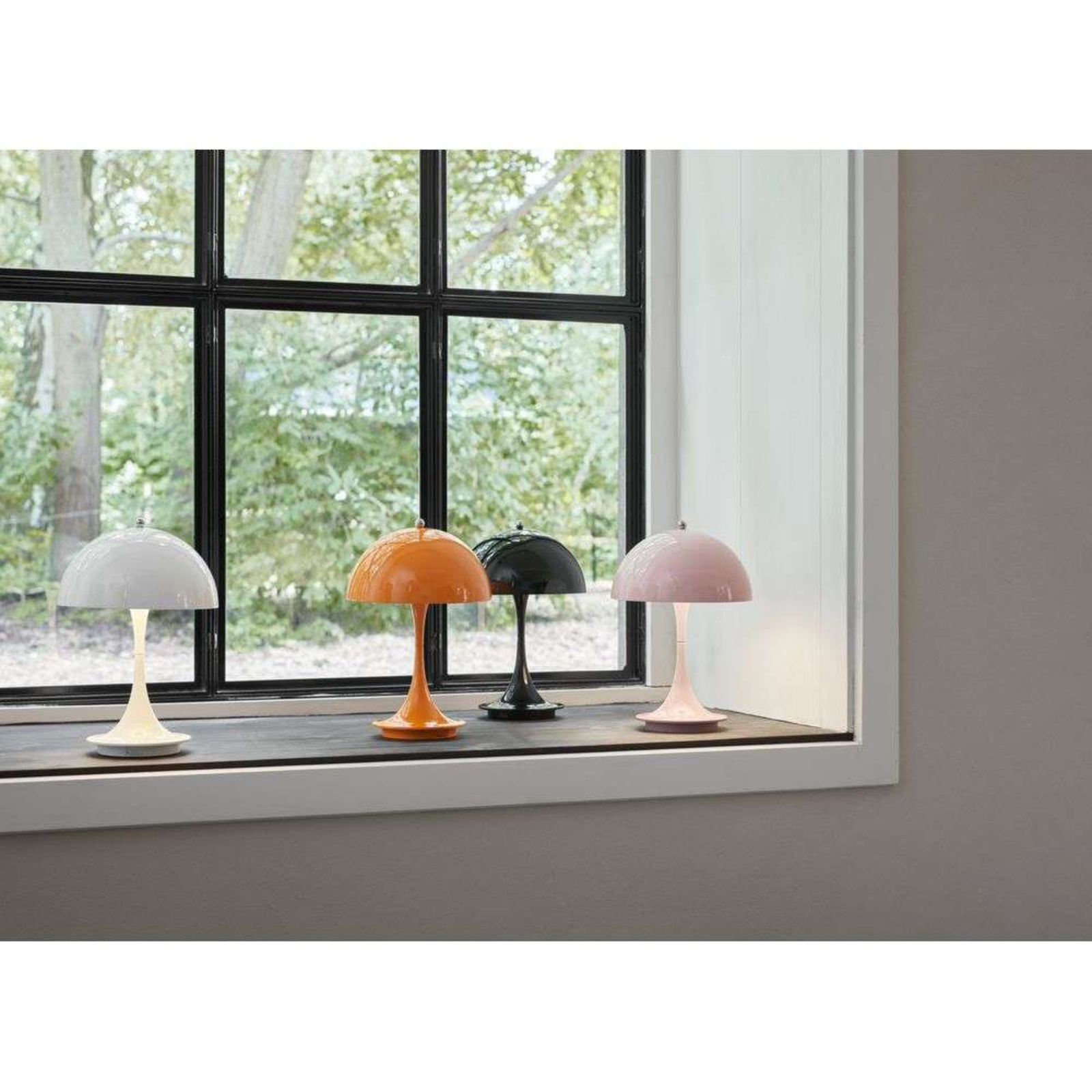 Panthella 160 Portable Lampa Stołowa IP44 White - Louis Poulsen