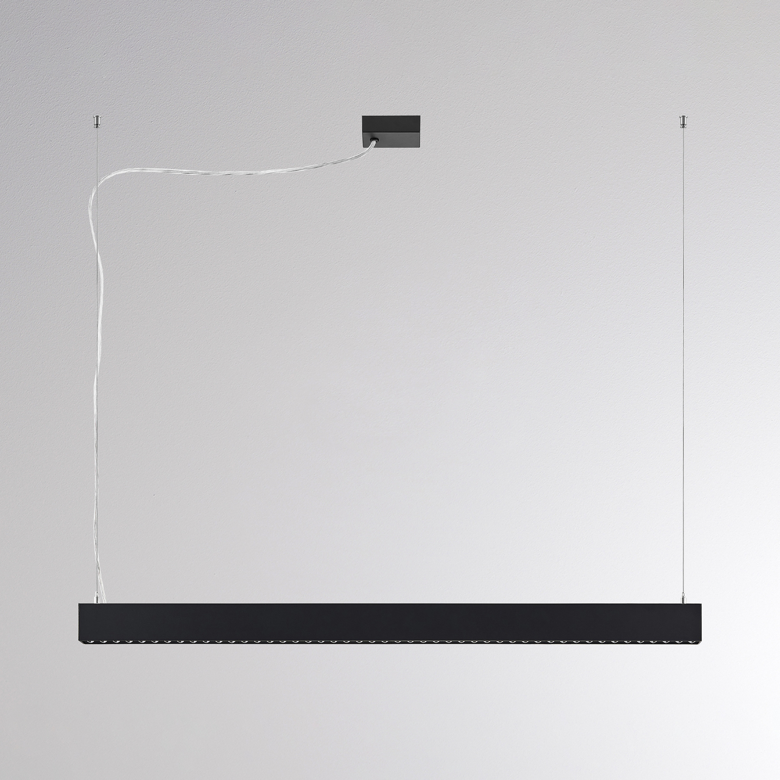 LED-riippvalgusti PERFORA PROLINE M, must, 106 cm, DALI, üles/alla LED-riippvalgusti PERFORA PROLINE M, must, 106 cm, DALI, üles/alla