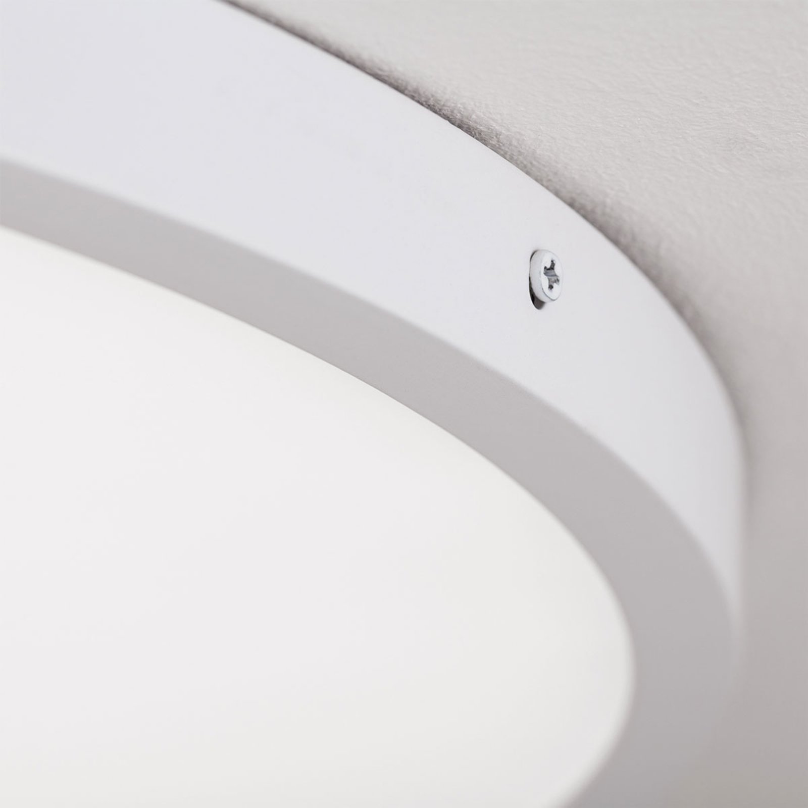Ultra-flat LED ceiling light Lero