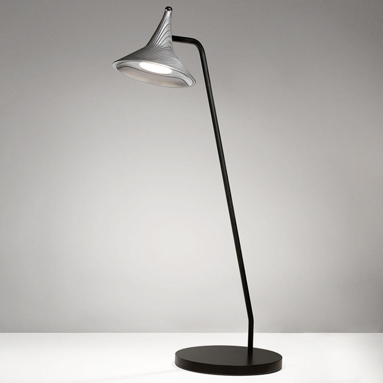 Artemide Unterlinden table lamp aluminium 3,000K