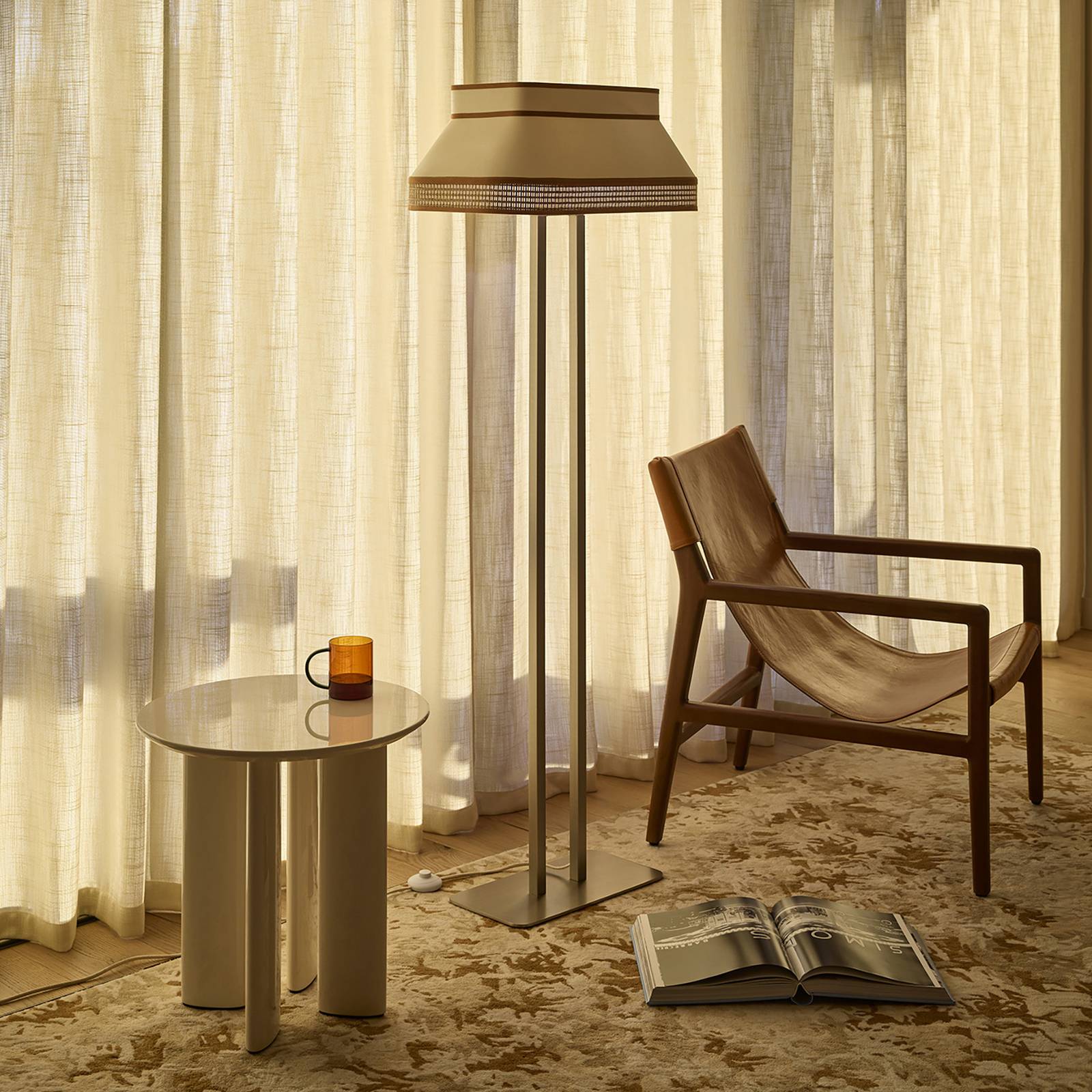 MARKET SET Gulvlampe Square, creme, tekstil, E27