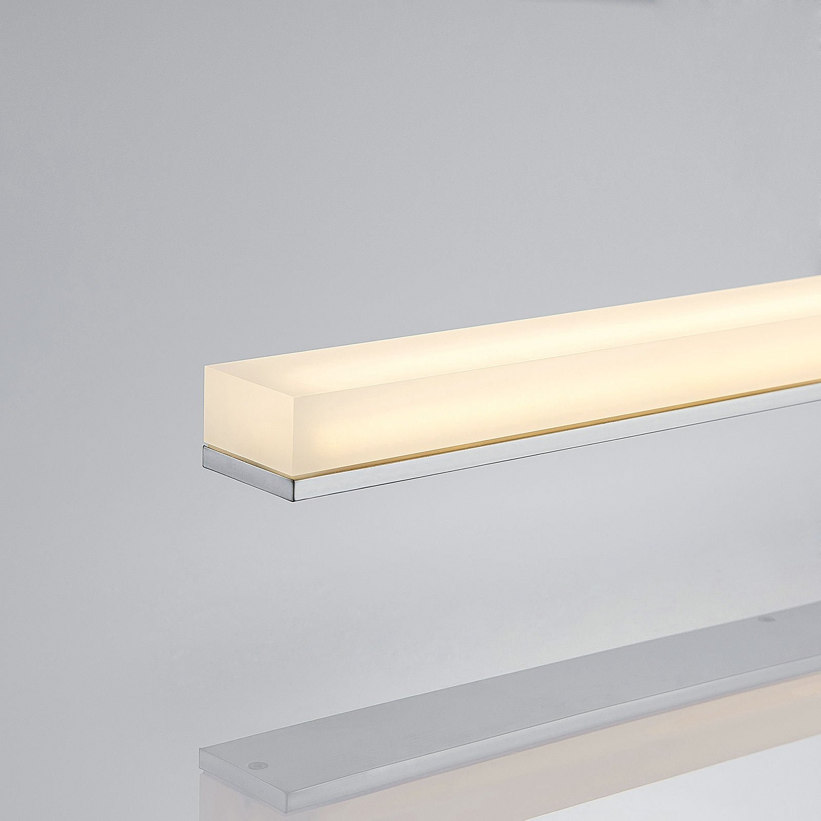 Levke LED Lámpara de Techo IP44 Chrome/White - Lindby