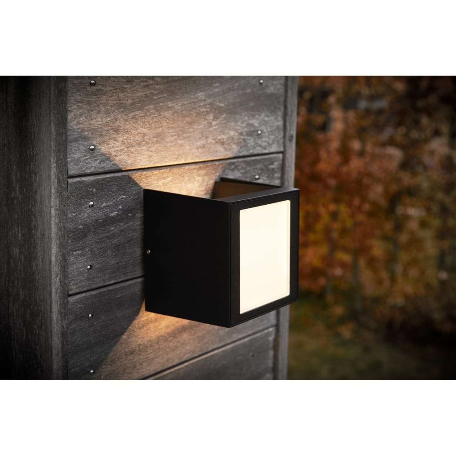 Una LED 9W Aplica de Exterior Black - Loom Design