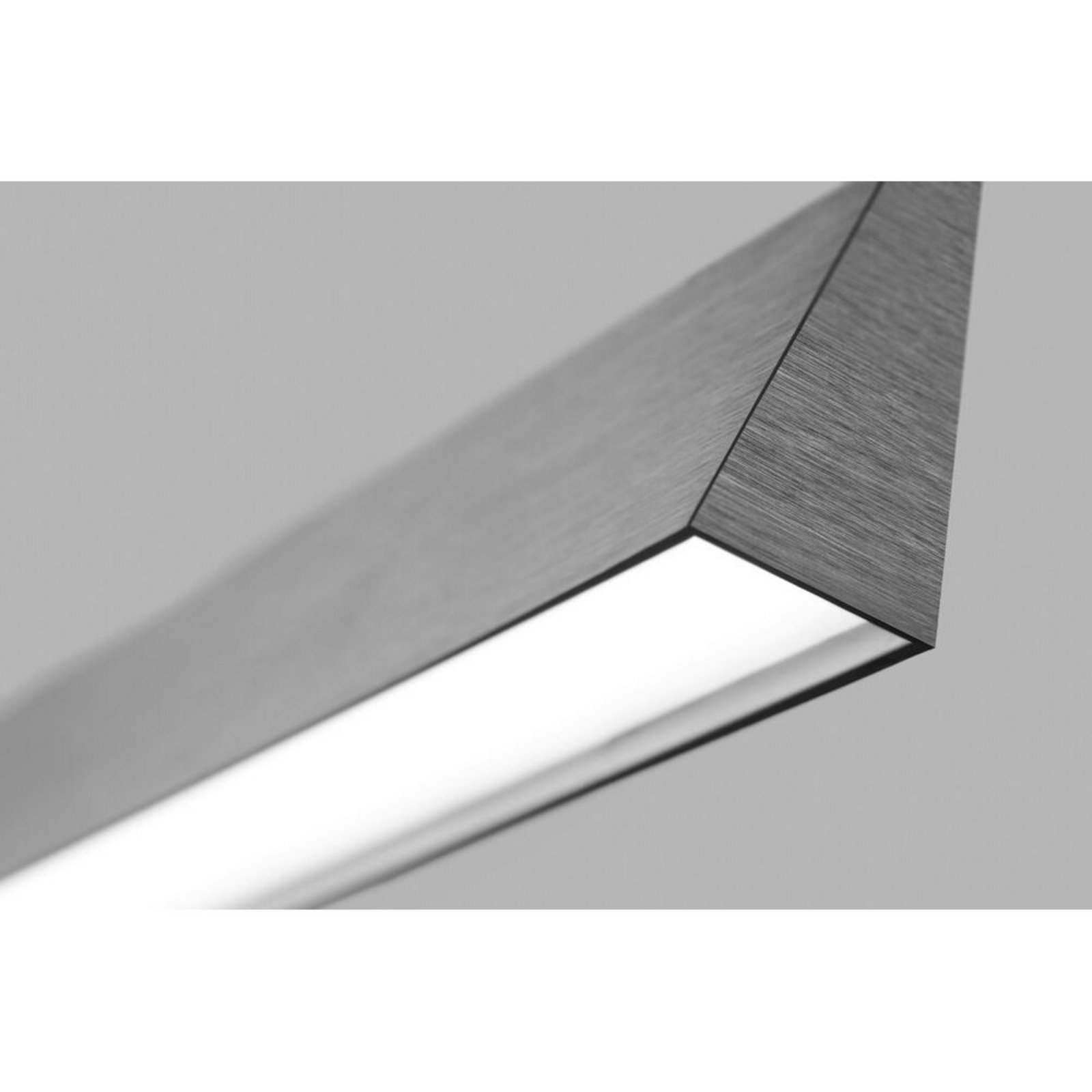 Edge Linear S2000 Lustră Pendul Titanium - LIGHT-POINT