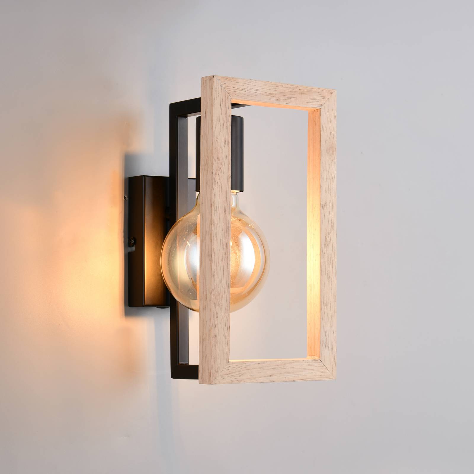 Reality Leuchten Nástěnné světlo Bano, dřevo/černá, výška 25 cm, kov, E27