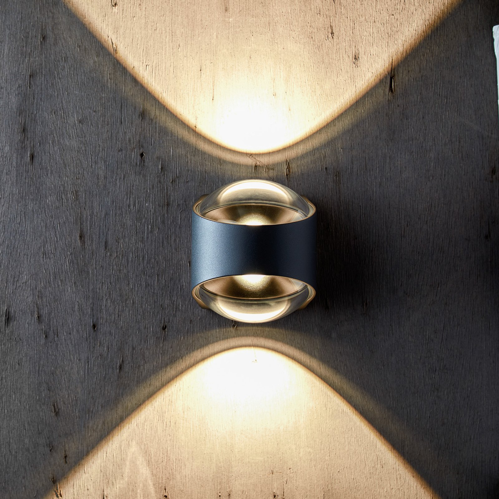 Vanjska zidna svjetiljka Saga gore/dolje crna - LOOM DESIGN Vanjska zidna svjetiljka Saga gore/dolje crna - LOOM DESIGN