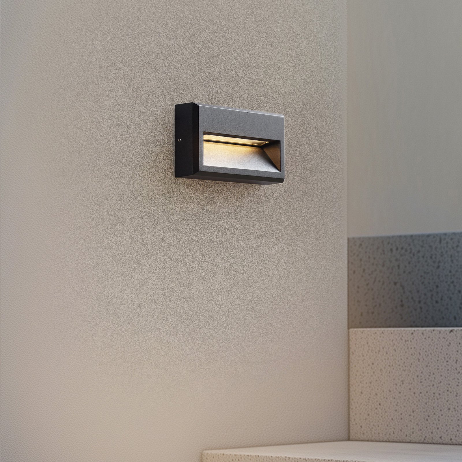 Lucande LED outdoor wall light Weno, black, aluminium, IP65