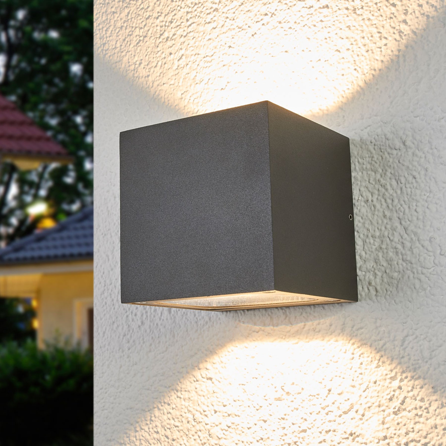 Lucande Merjem bright LED outdoor wall lamp, die-cast aluminium, 9 W, energy efficiency: A+, W: 12 cm, H: 12 cm