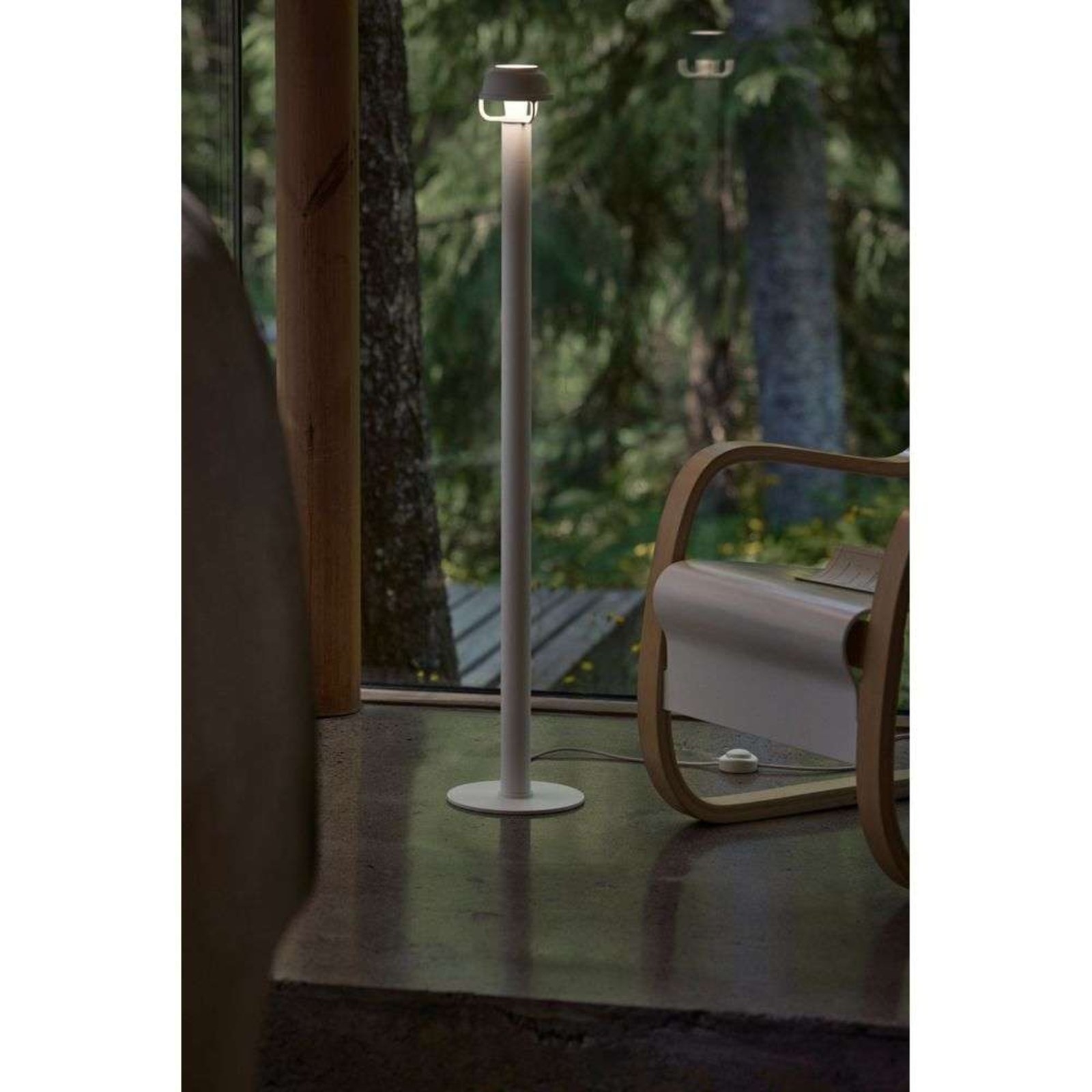 Kori Stojaca Lampa White - Artek