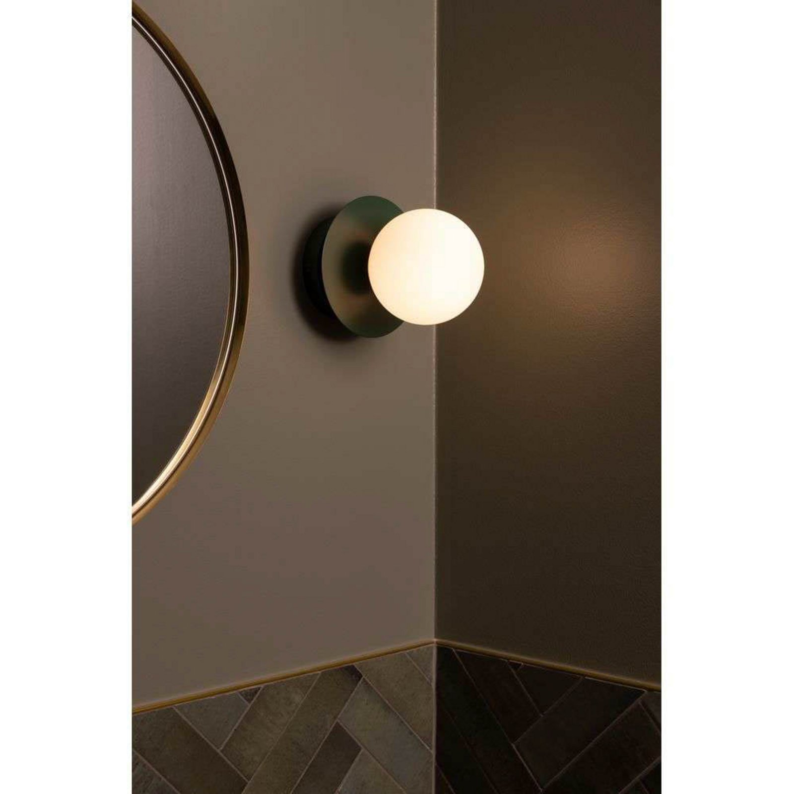 Globen Lighting Art Deco taklampe, IP44, grønn/hvit Globen Lighting Art Deco taklampe, IP44, grønn/hvit