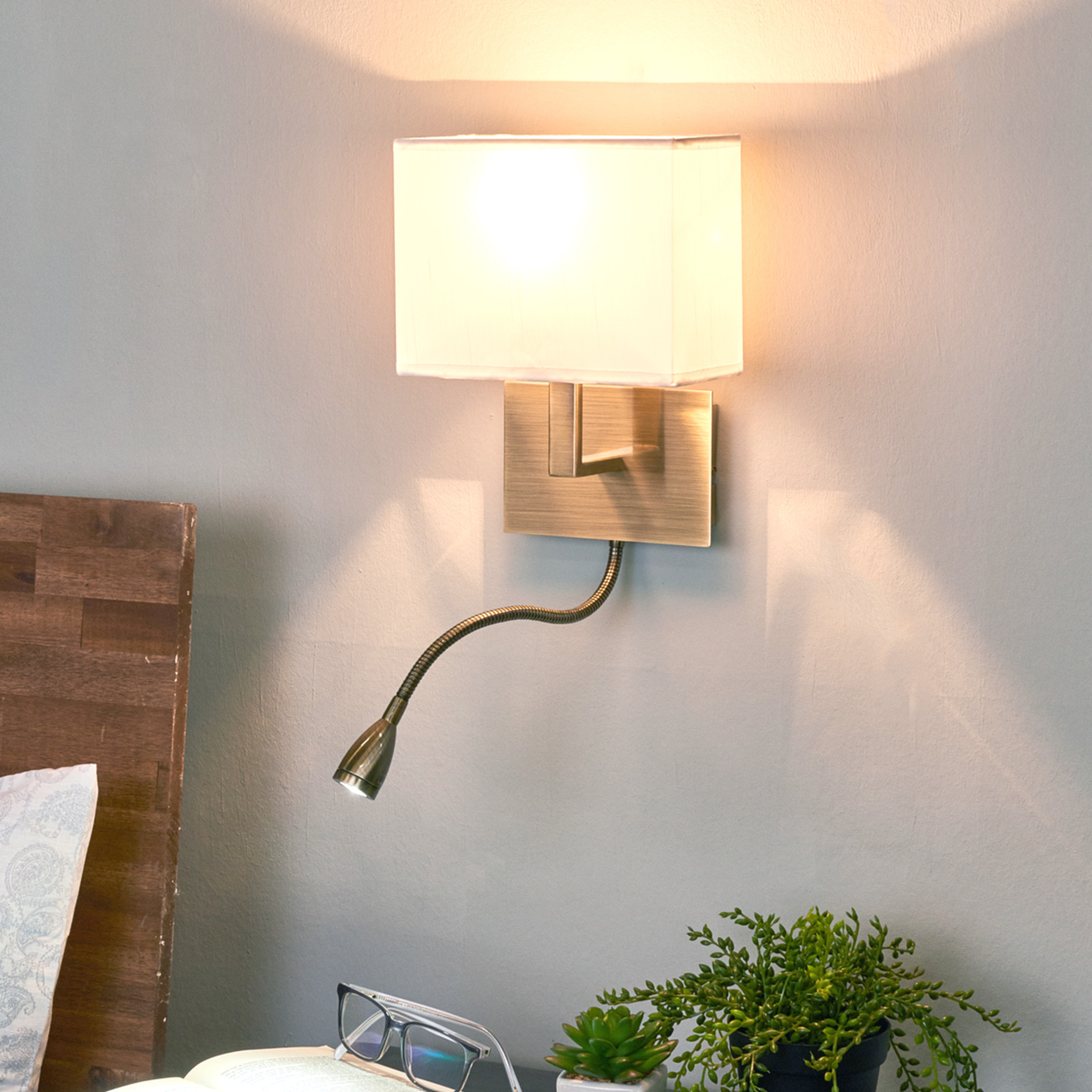 Searchlight Attractive DARIO wall light with LED reading lamp, for Living / Dining Room, metal, fabric, E27, 60 W, energy efficiency: A++, W: 20 cm, H: 25 cm