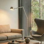 Lucande Silka podna lampa, 216 cm, satenski nikal, podesiva