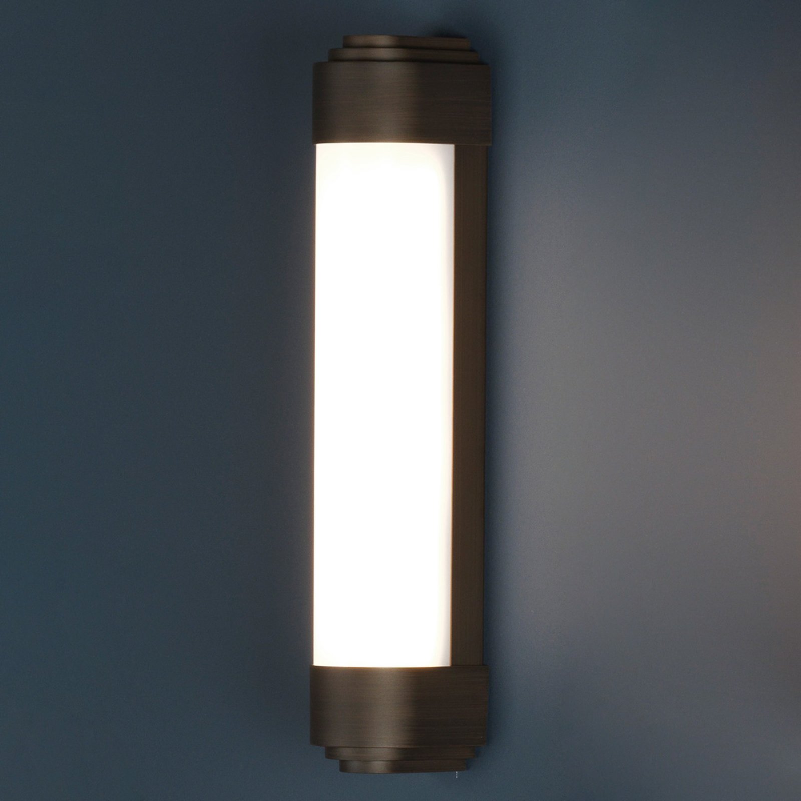 Astro Belgravia LED-vägglampa, 40 cm
